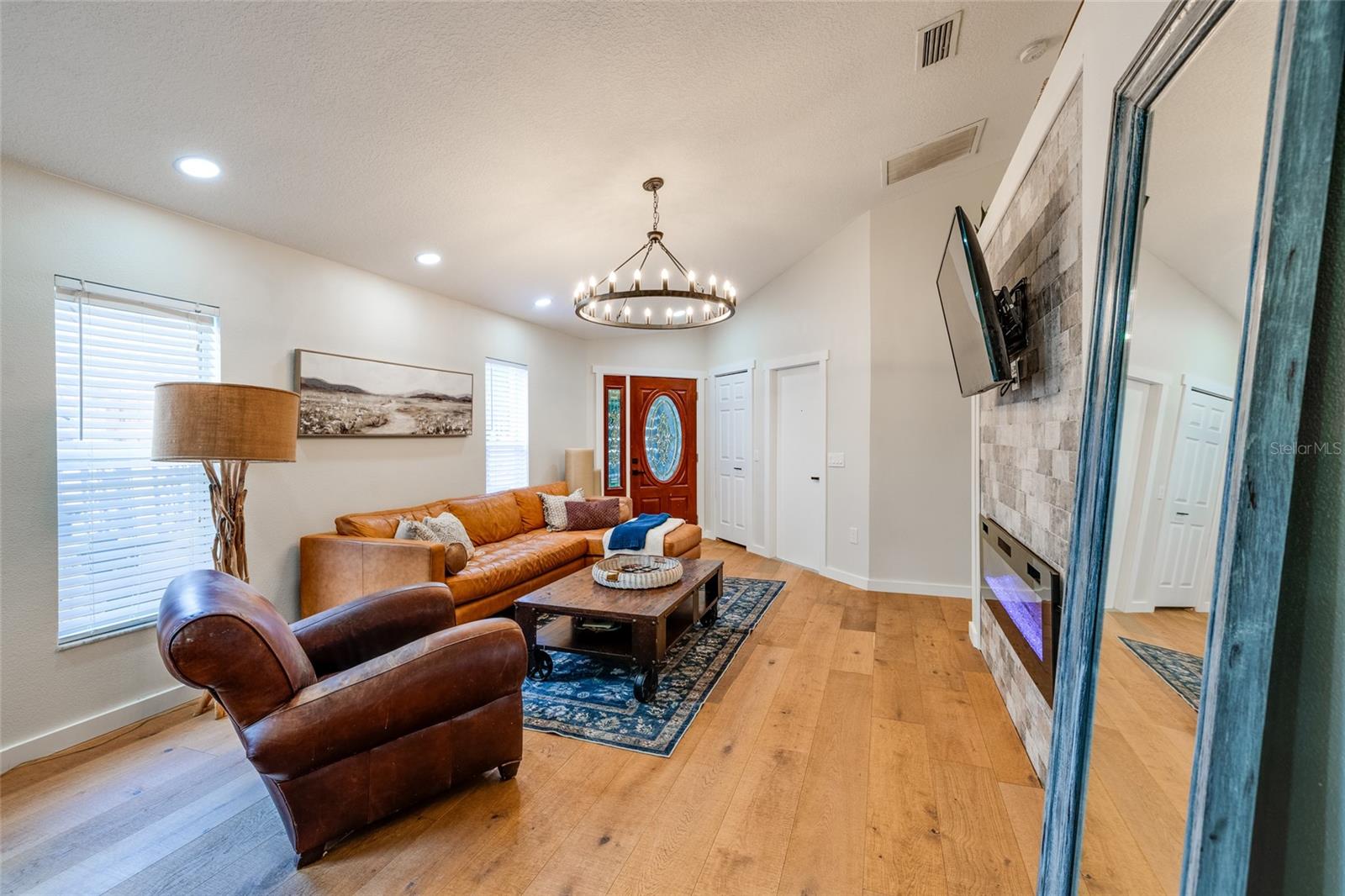 FOSTERS CREEK - Residential
