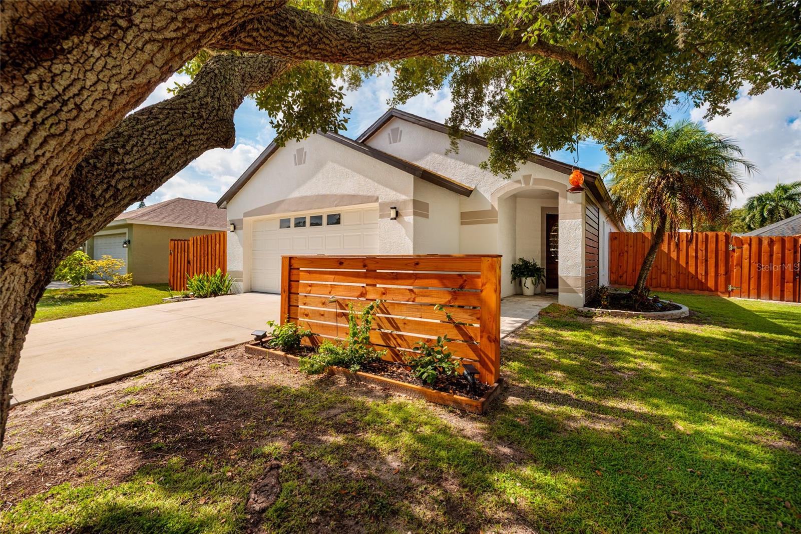 FOSTERS CREEK - Residential