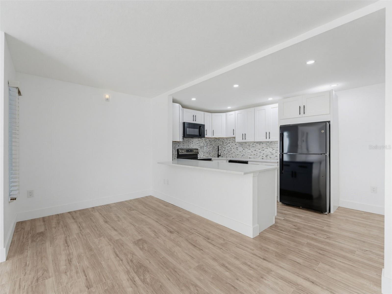 PINE RIDGE AT LAKE TARPON VILLAGE - Residential