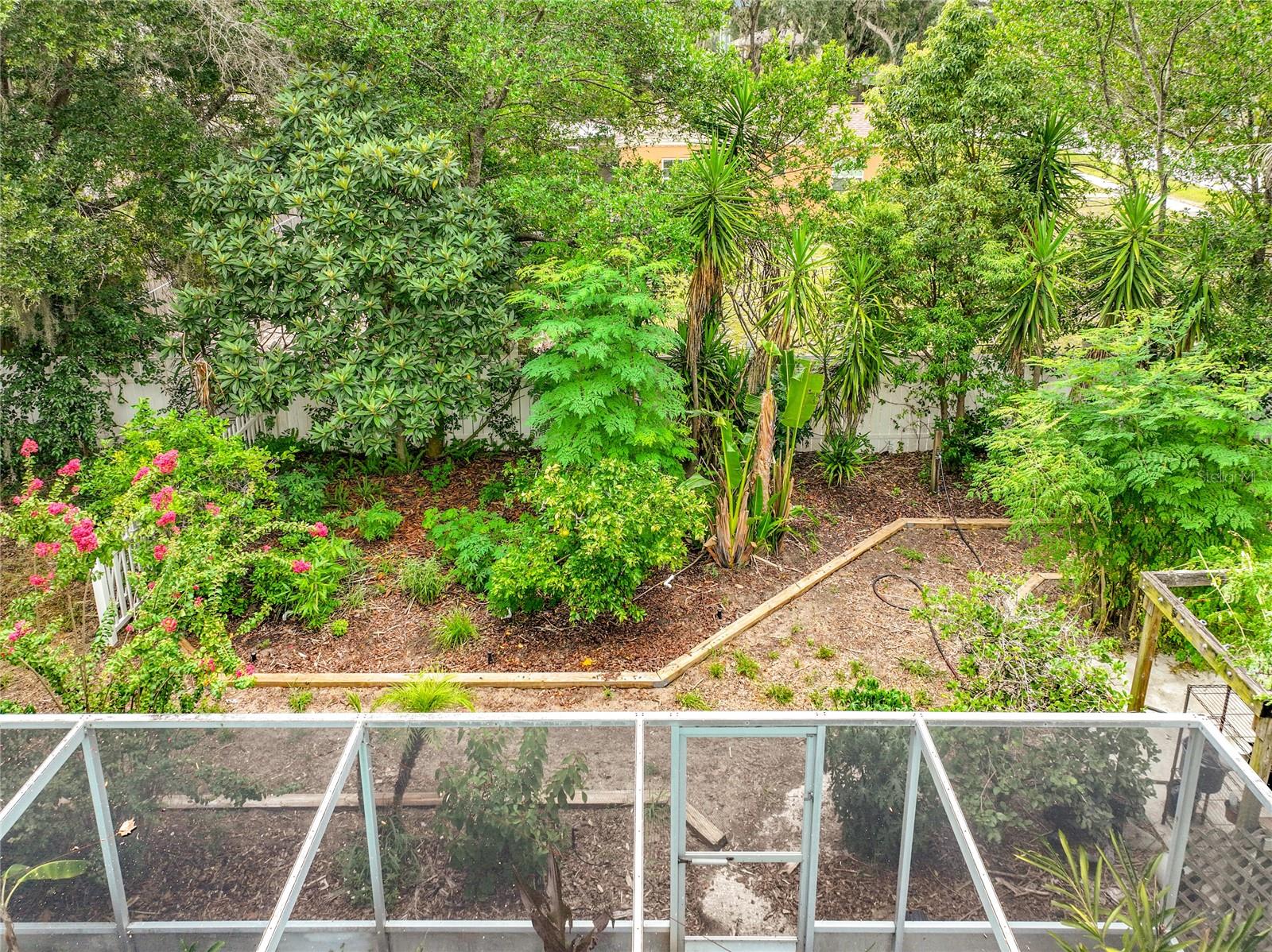 LAKE FRANKLIN PARK - Residential