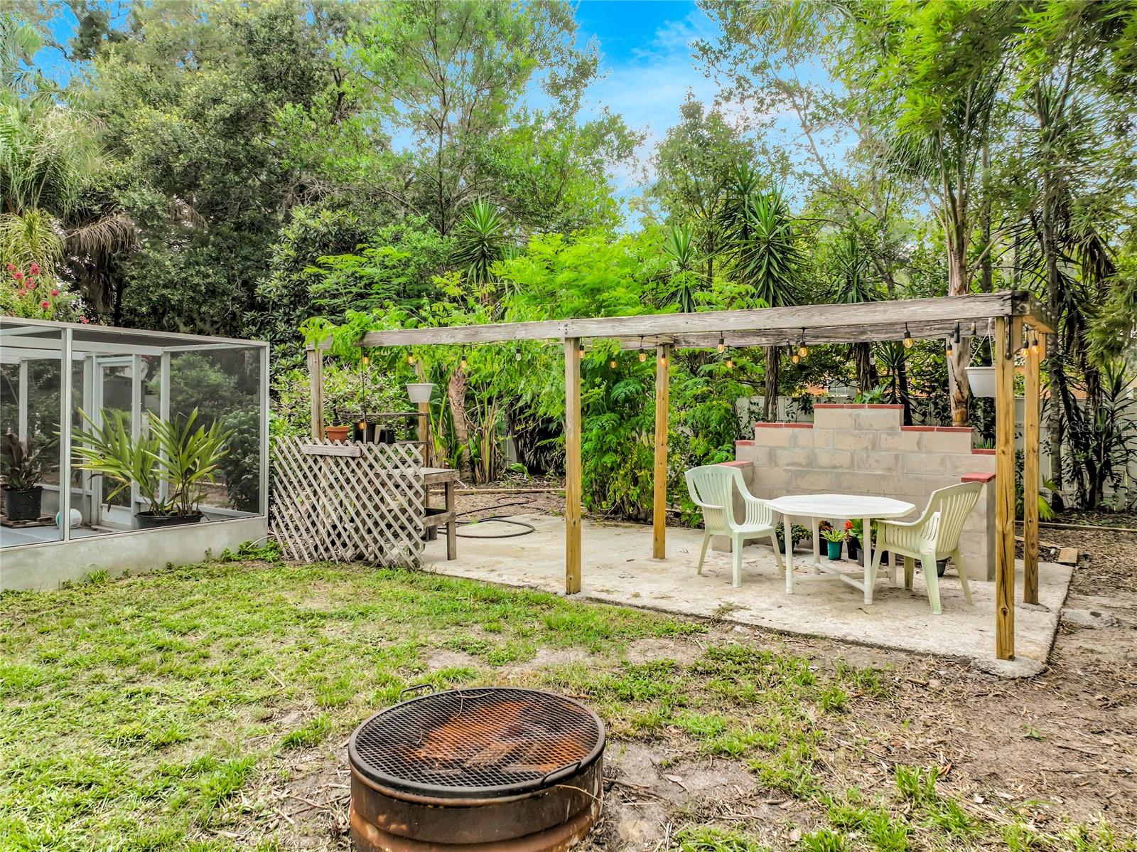LAKE FRANKLIN PARK - Residential