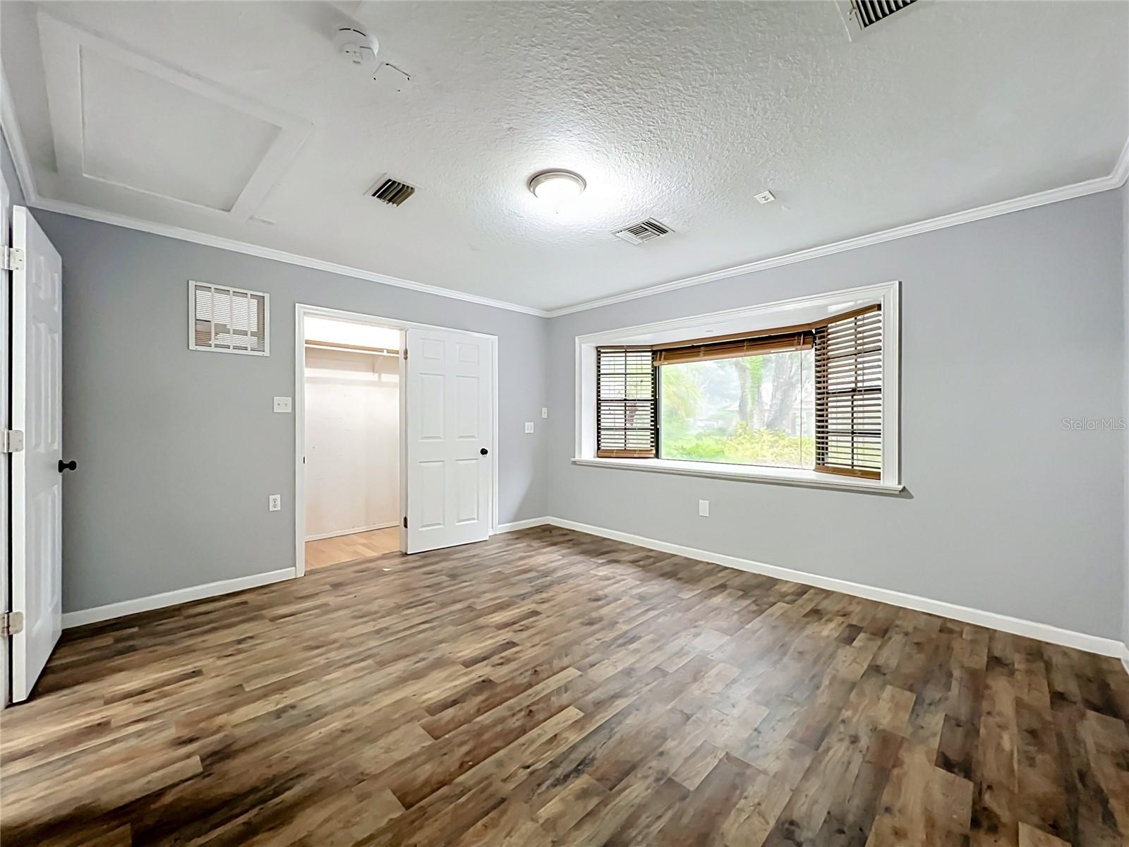 LAKE FRANKLIN PARK - Residential