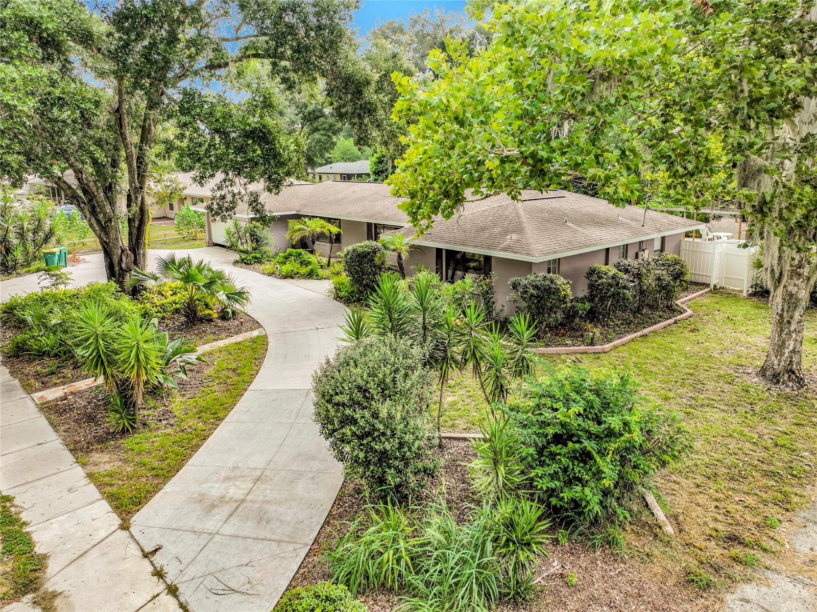 LAKE FRANKLIN PARK - Residential