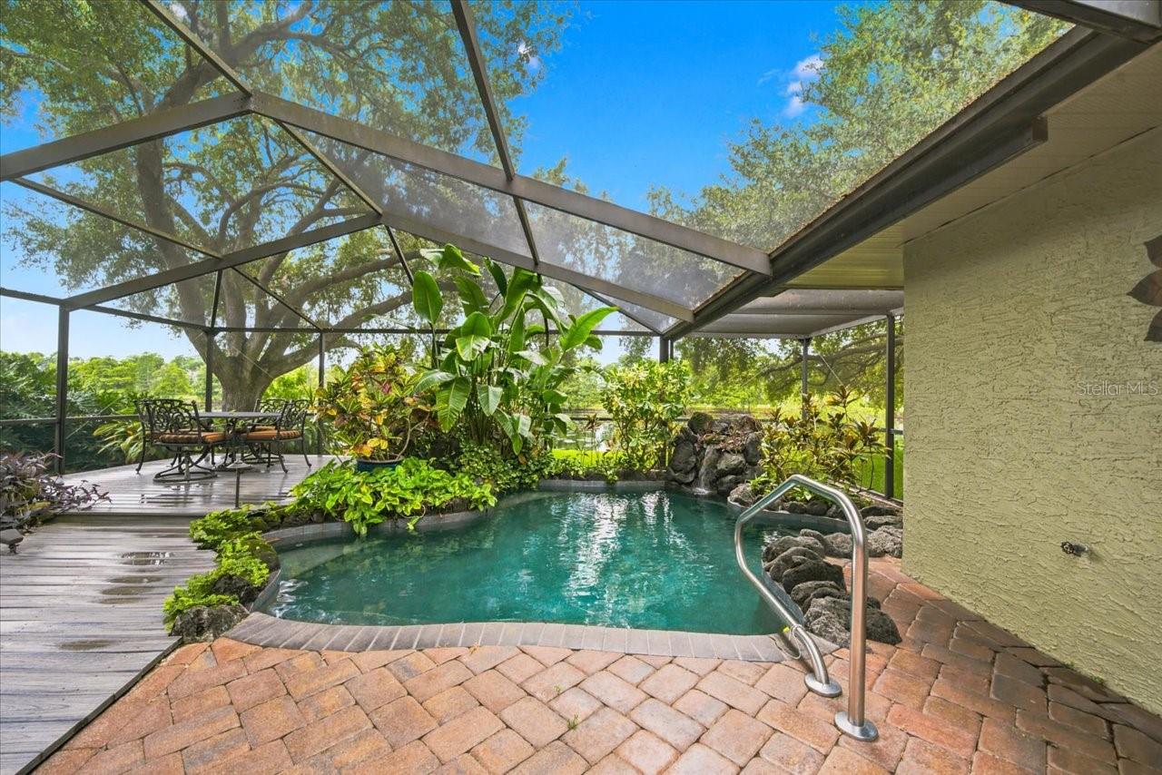 KEYSTONE CROSSINGS - Residential