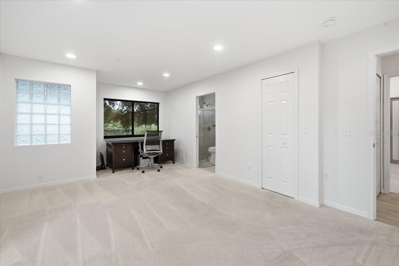 KEYSTONE CROSSINGS - Residential