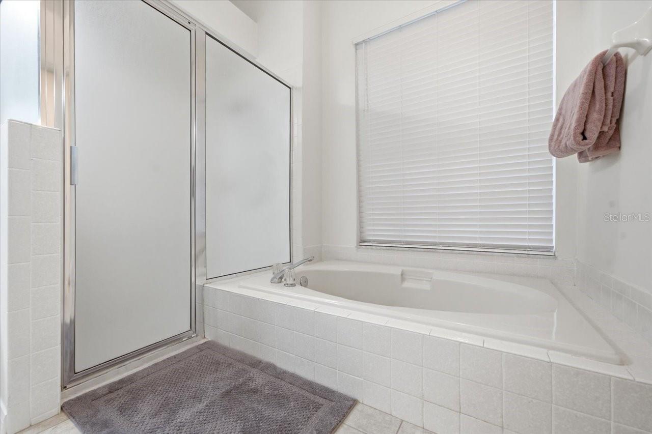 KEYSTONE CROSSINGS - Residential