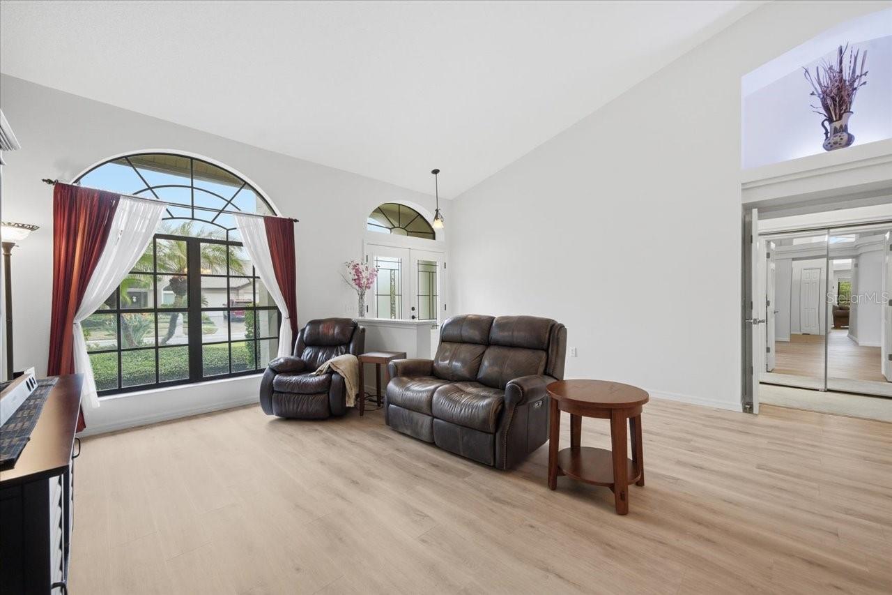 KEYSTONE CROSSINGS - Residential