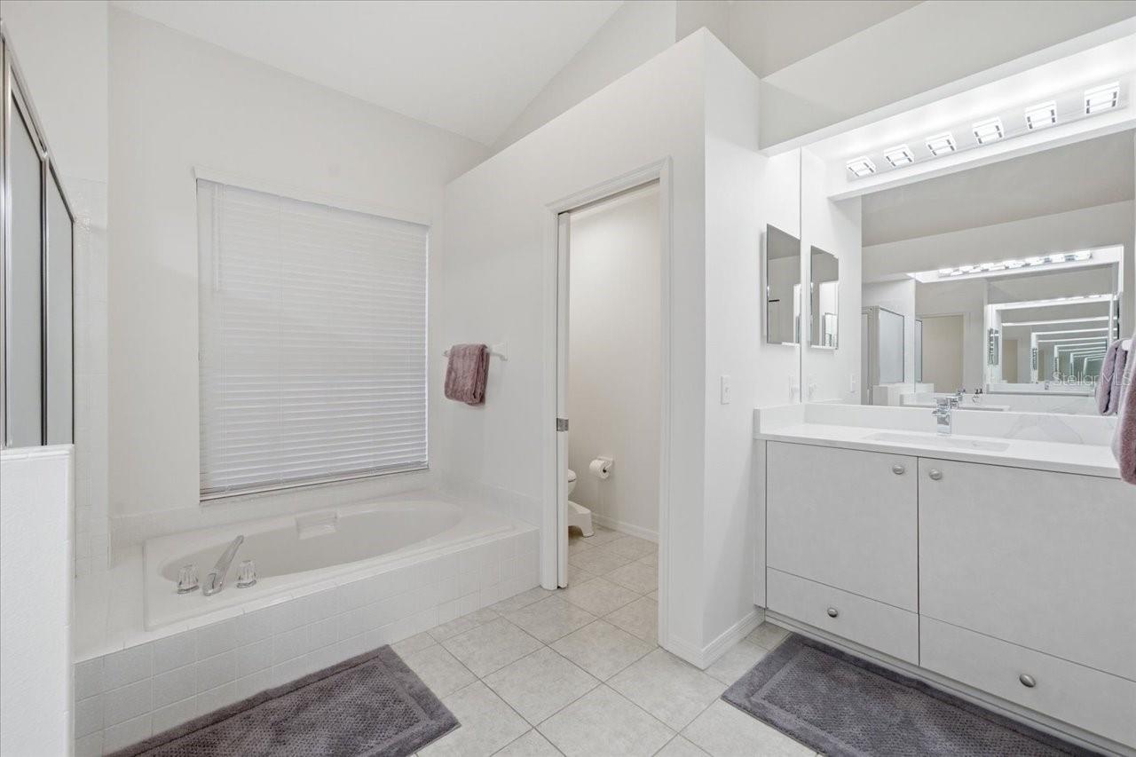 KEYSTONE CROSSINGS - Residential