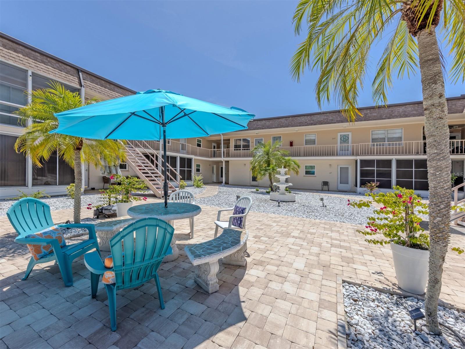 Venice Island Condo for 139,900, WOW Lets talk location.....4 minute walk to the beach,4 minute walk to downtown shopping, dining and entertainment This slice of paradise is on the Island of Venice. X flood zone, by the way.. Newer A/C 2022, Hot Water Heater 2023 and Roof 2025. Turnkey and ready for living the Florida lifestyle. Parkview Manor is very well maintained and boasts New lighted walkways in the courtyard, a chair lift to the second floor. assigned parking spaces and wonderful neighbors...and is across the street from wonderful Prentis Park. This is a fabulous investment for your future. This is priced to SELL. Don't wait on this one