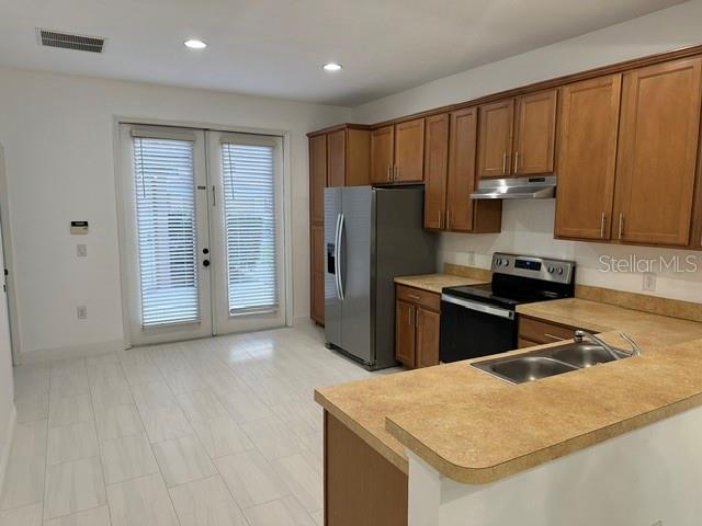 CHARTRES GARDENS B - Residential Lease