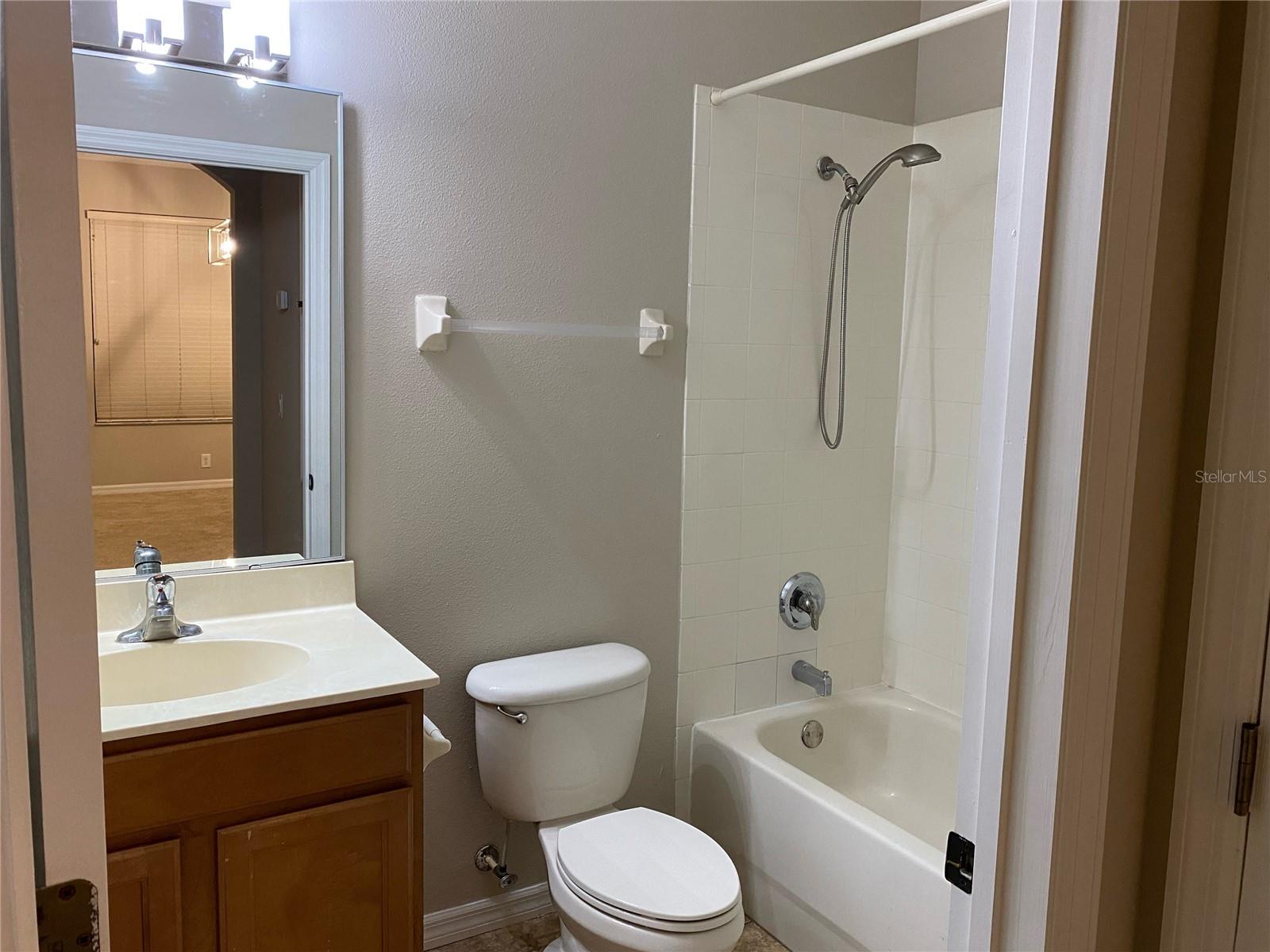 CHARTRES GARDENS B - Residential Lease