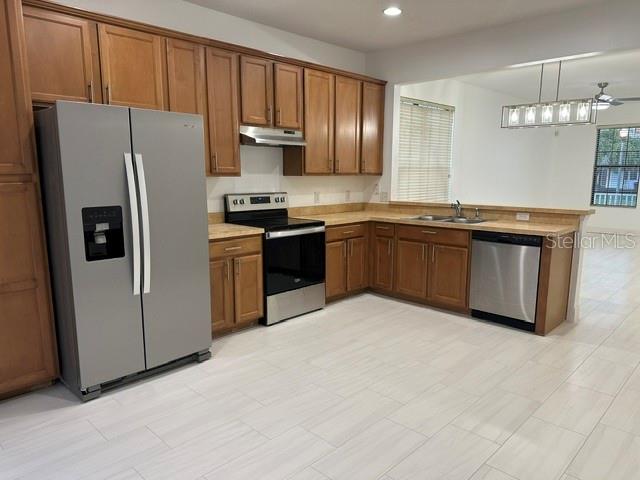 CHARTRES GARDENS B - Residential Lease