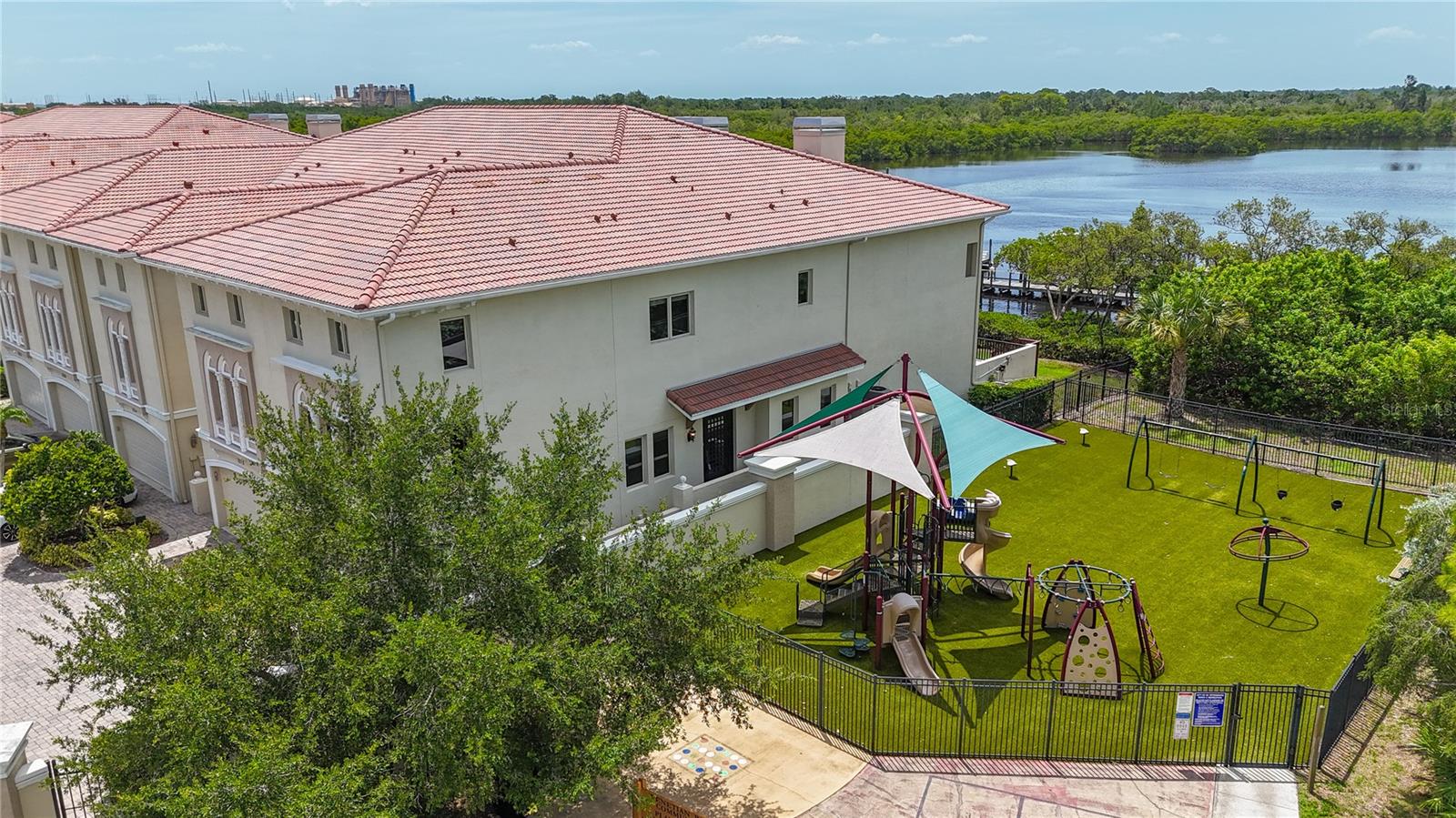 VENETIAN BAY - Residential