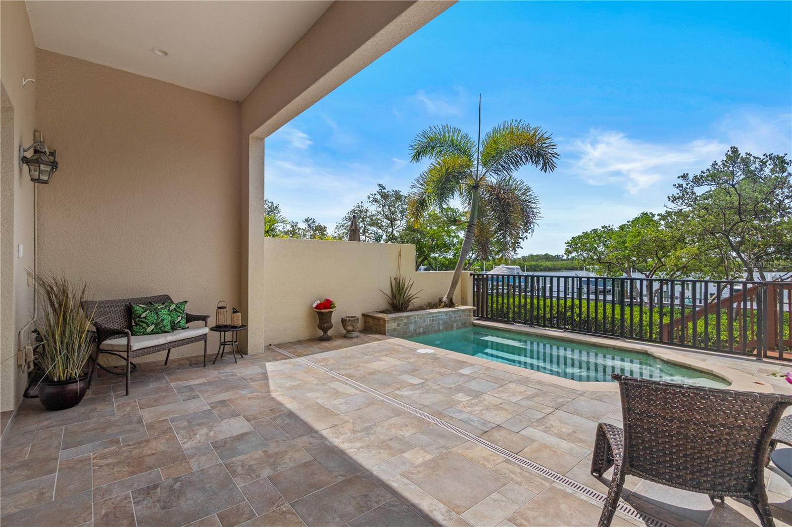 VENETIAN BAY - Residential