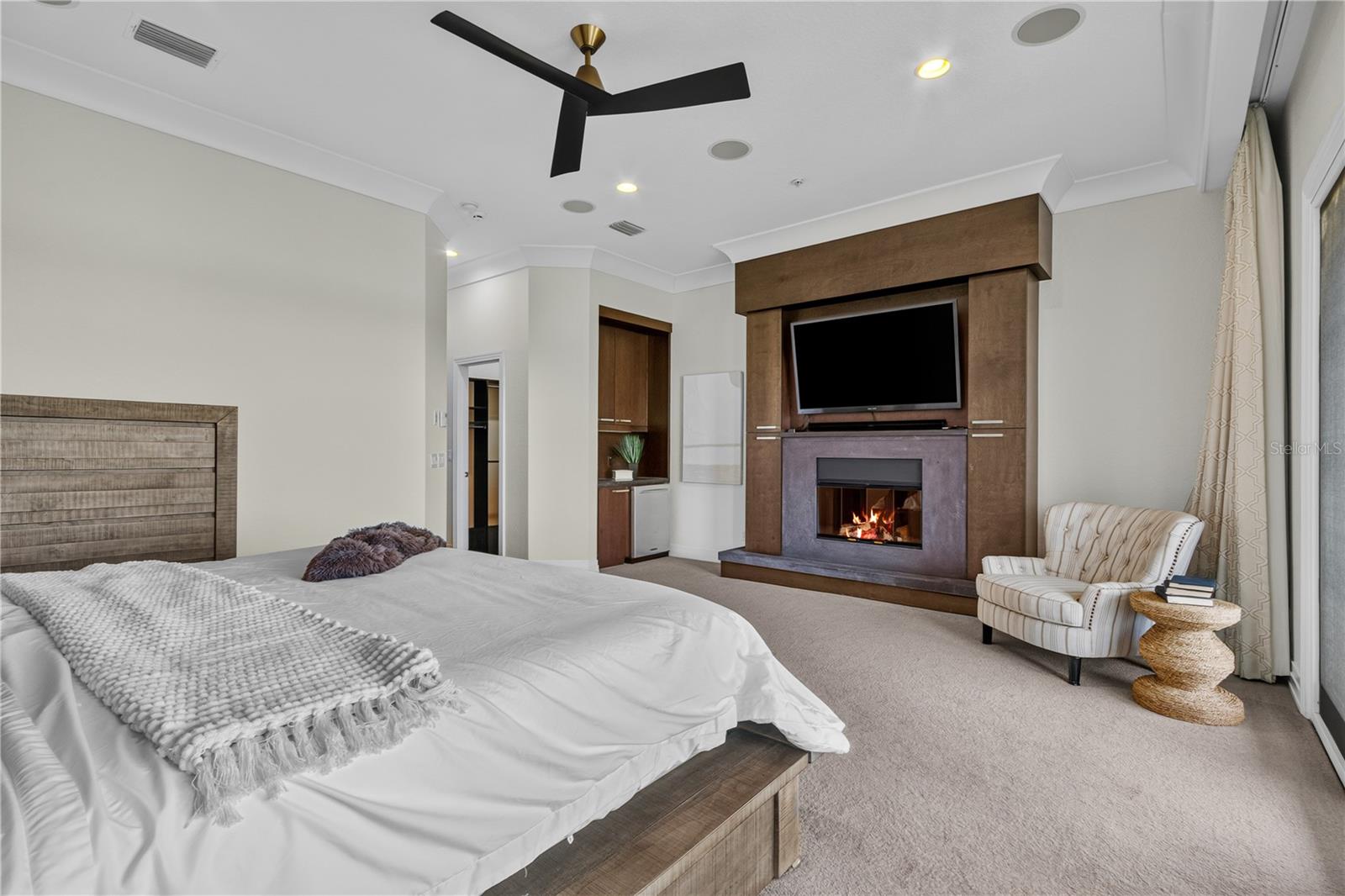 VENETIAN BAY - Residential