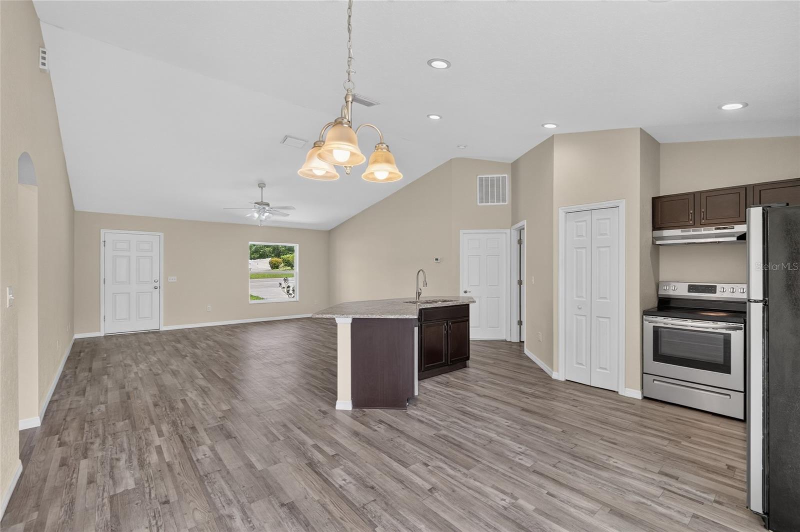 MARION OAKS UNIT 12 - Residential