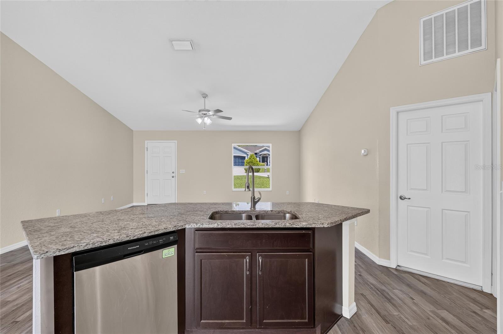 MARION OAKS UNIT 12 - Residential