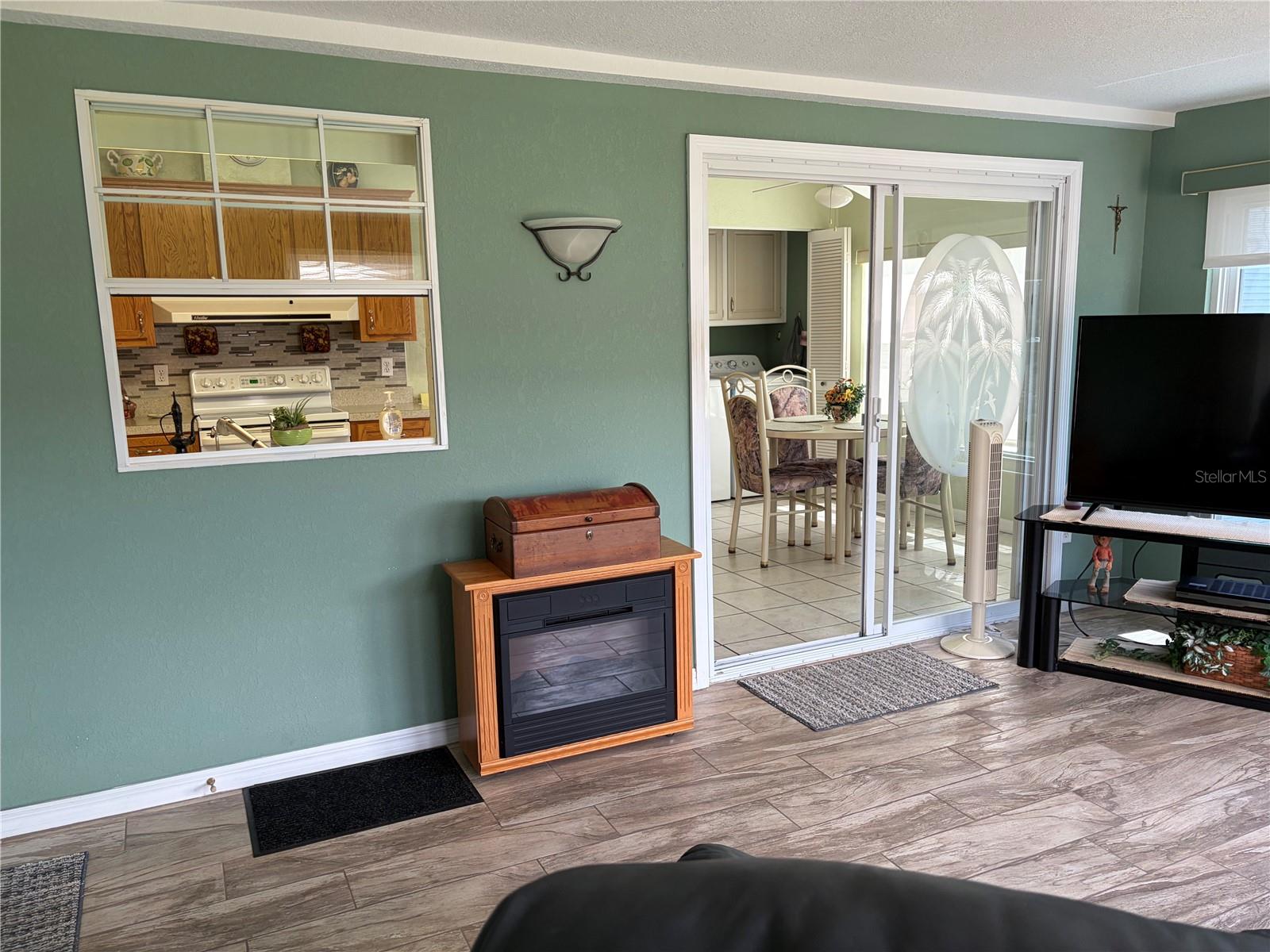 SWEETWATER GOLF & TENNIS CLUB ADD 01 - Residential
