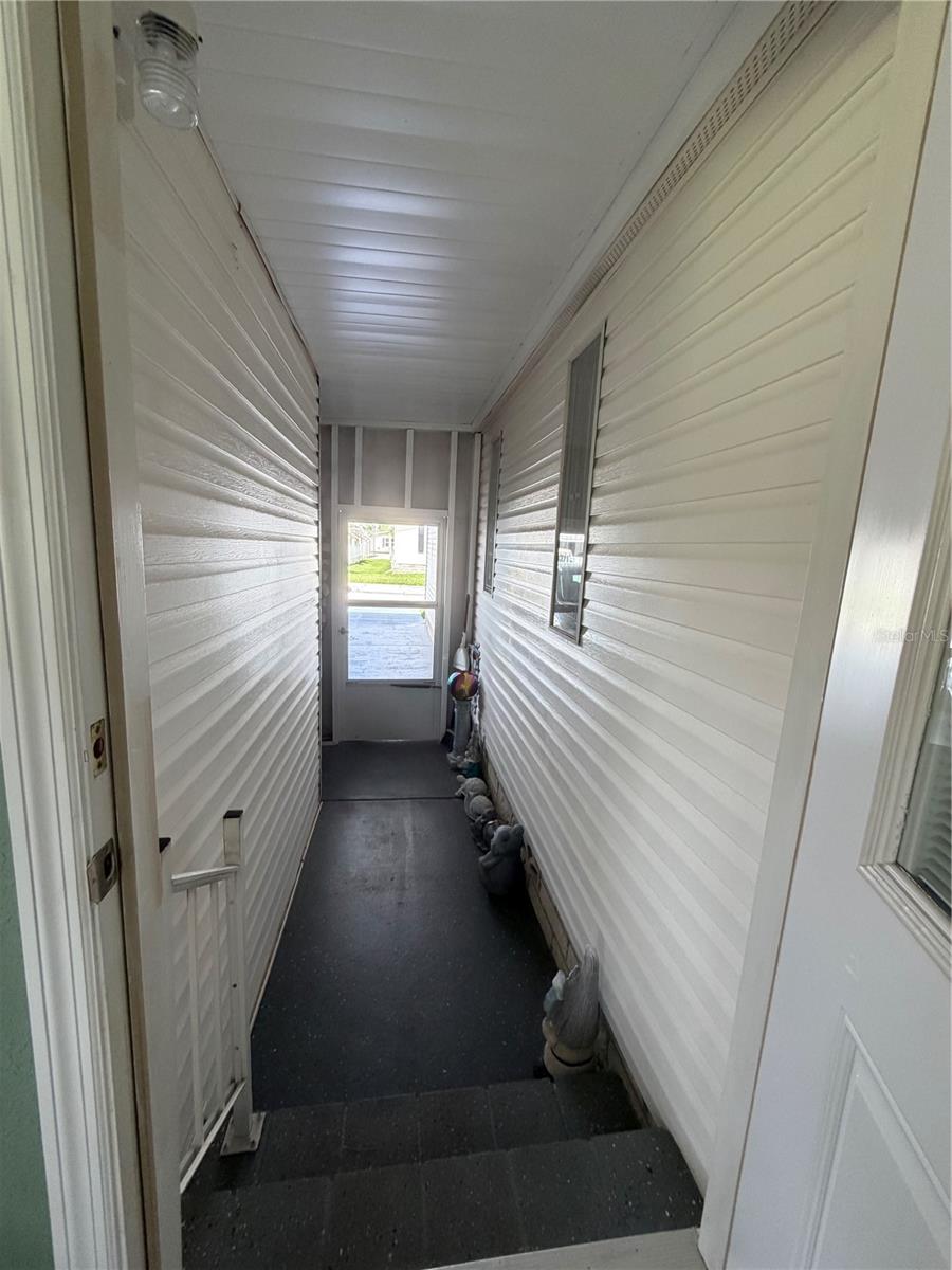 SWEETWATER GOLF & TENNIS CLUB ADD 01 - Residential