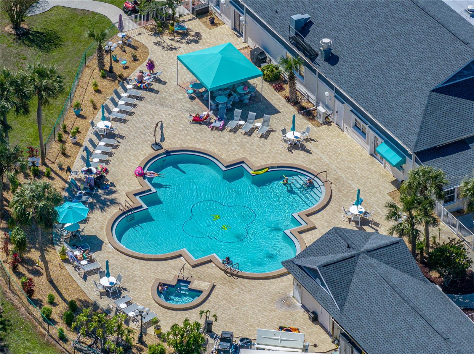 SWEETWATER GOLF & TENNIS CLUB ADD 01 - Residential