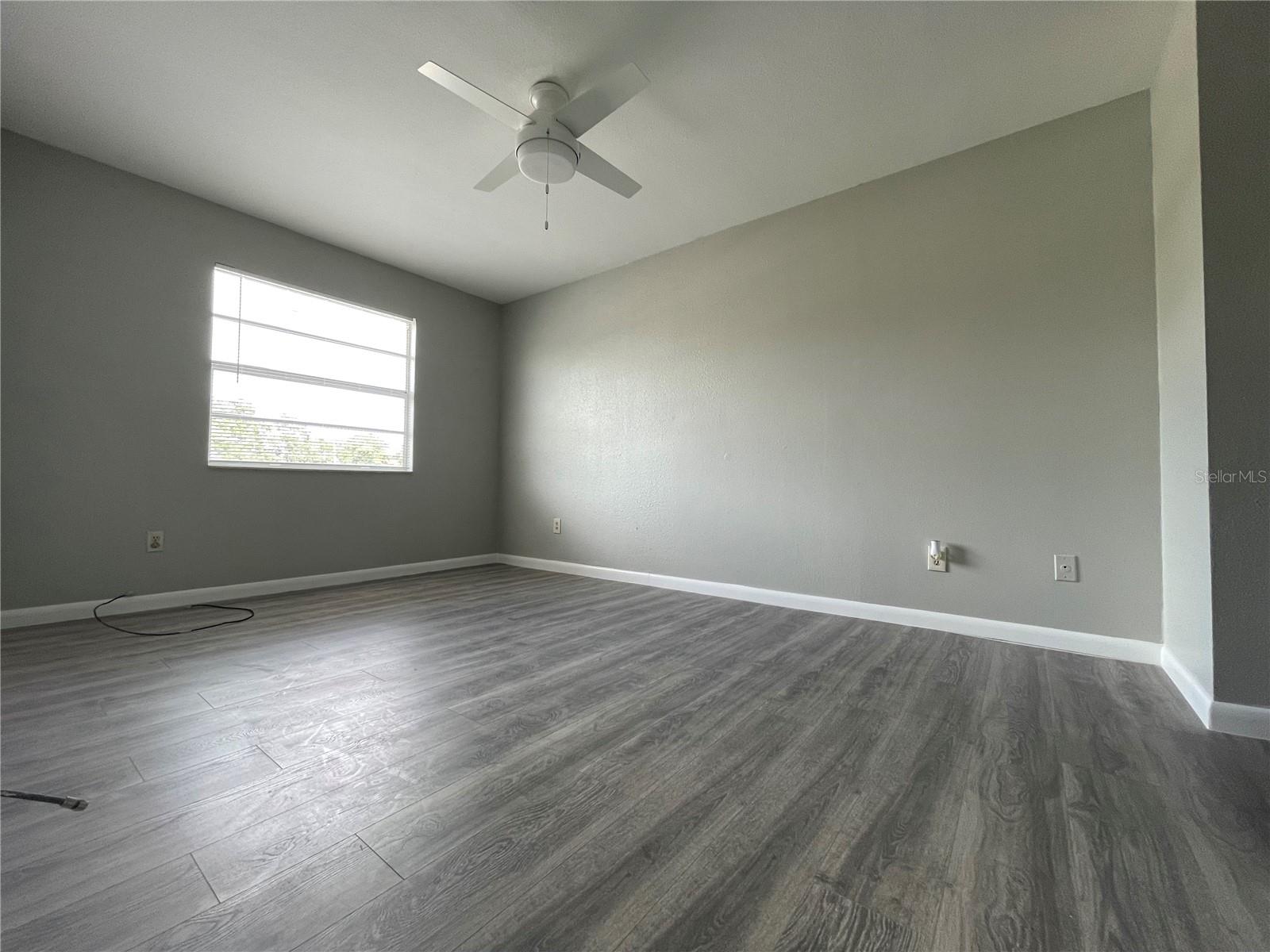 MAC DILL CONDO - Residential