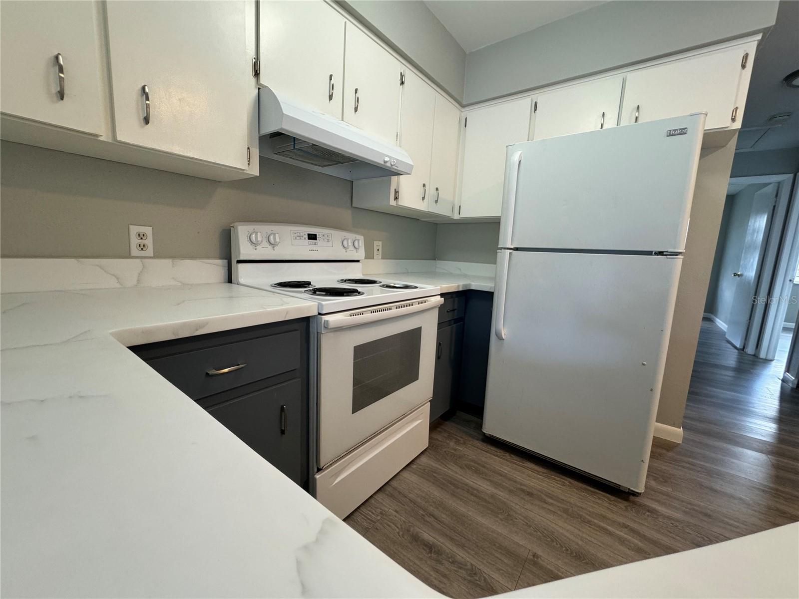 MAC DILL CONDO - Residential