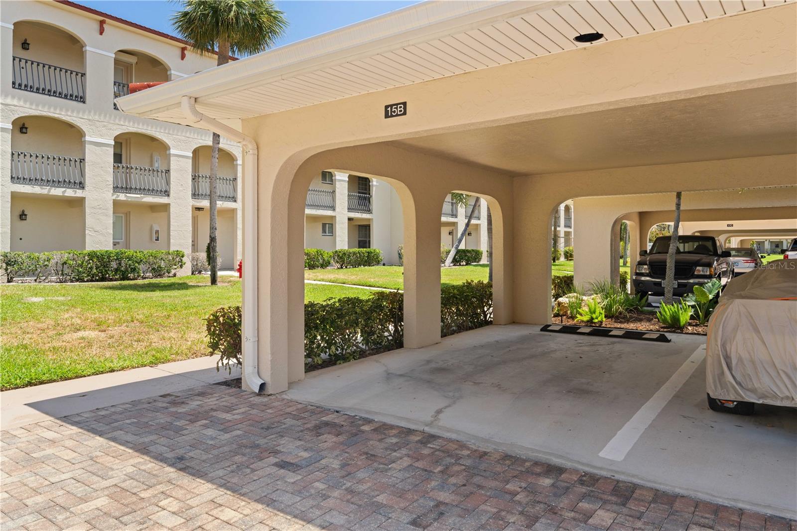 COLONY POINT - Residential