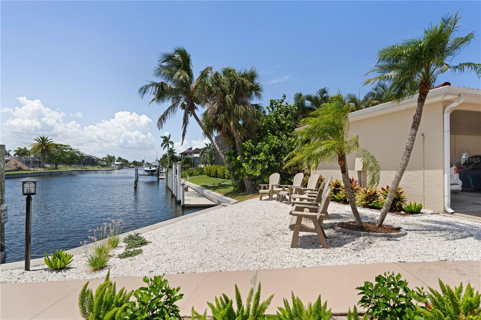 COLONY POINT - Residential