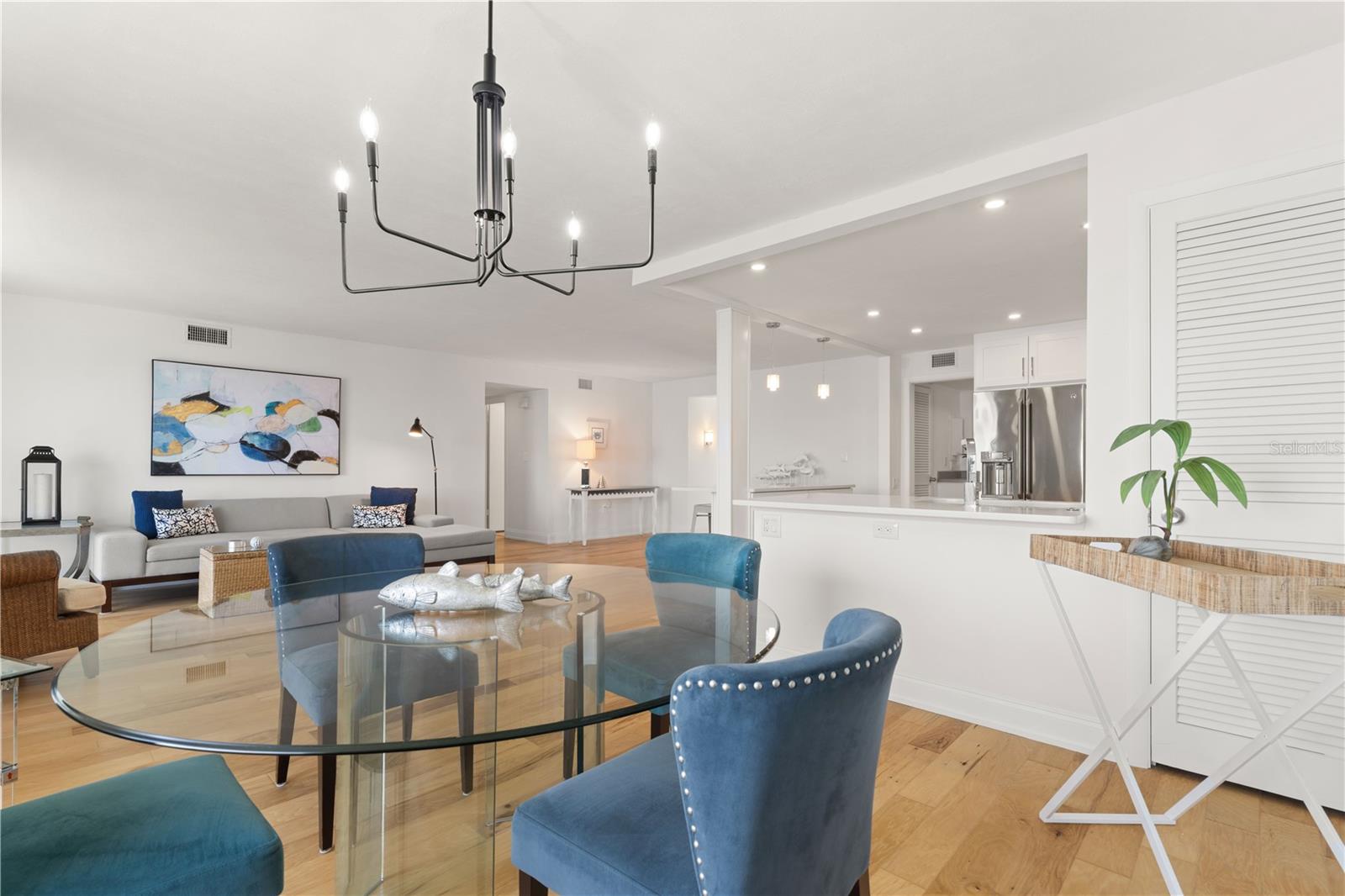 COLONY POINT - Residential