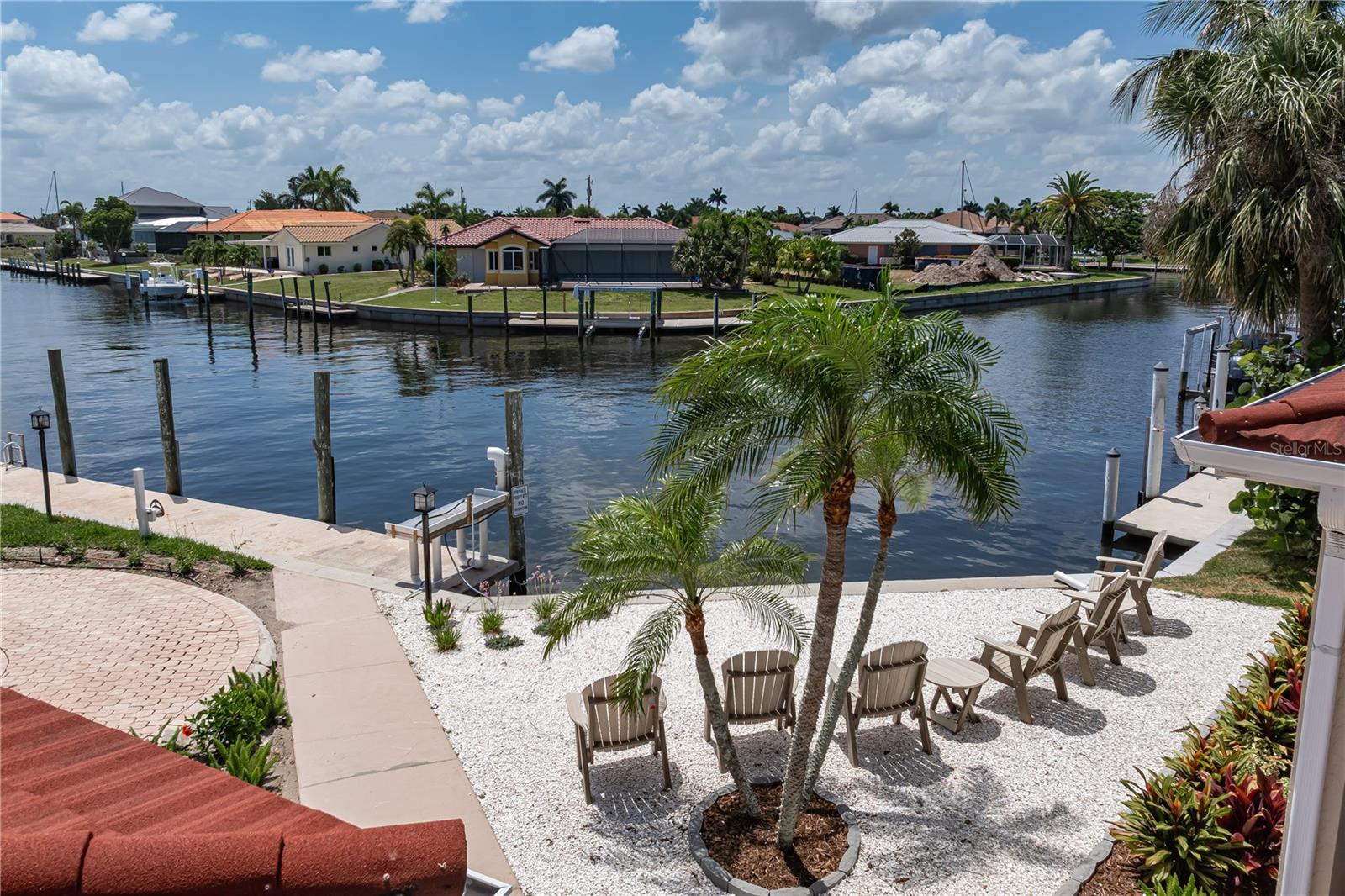 COLONY POINT - Residential