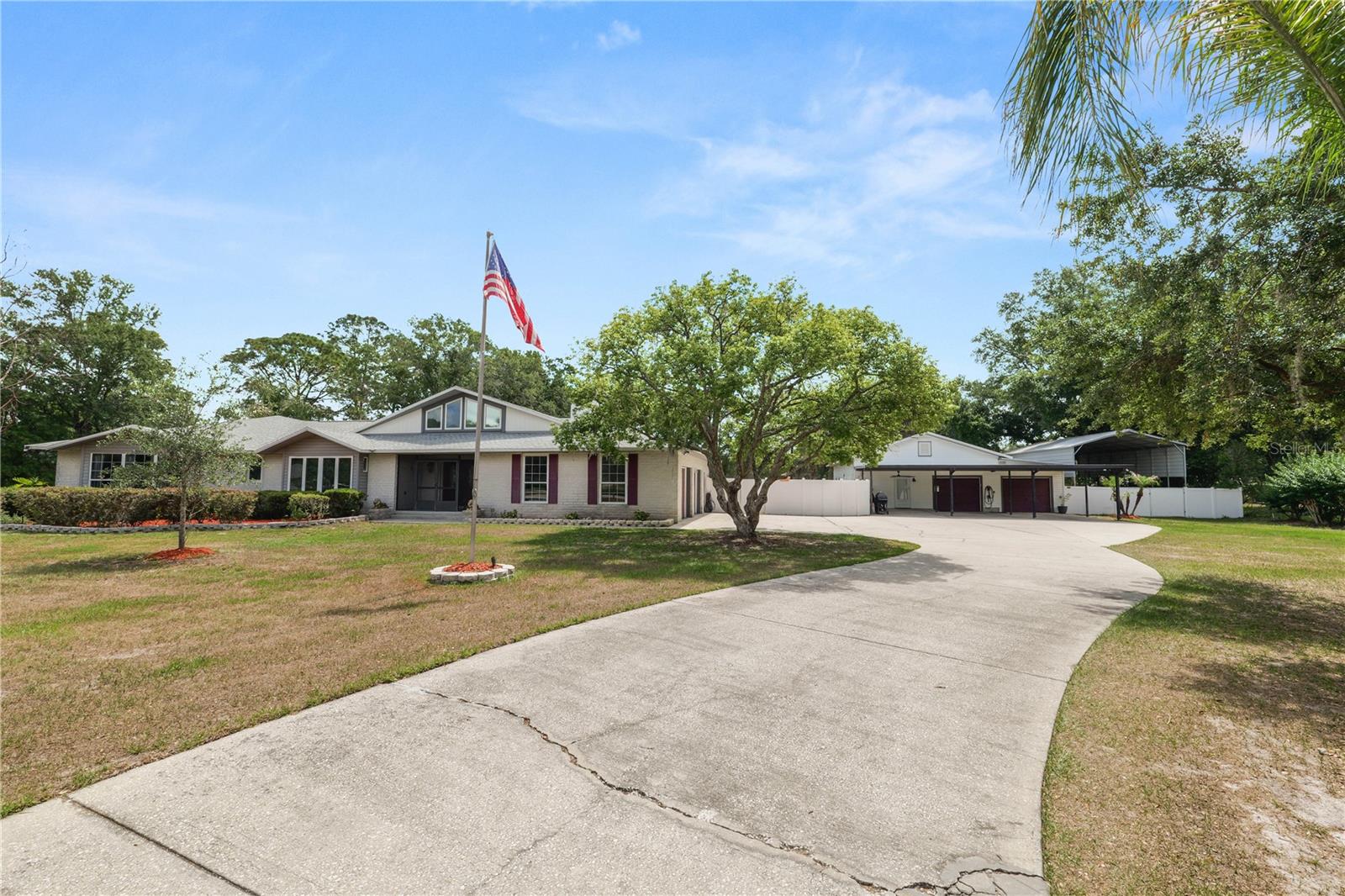 FORESTWOOD - Residential