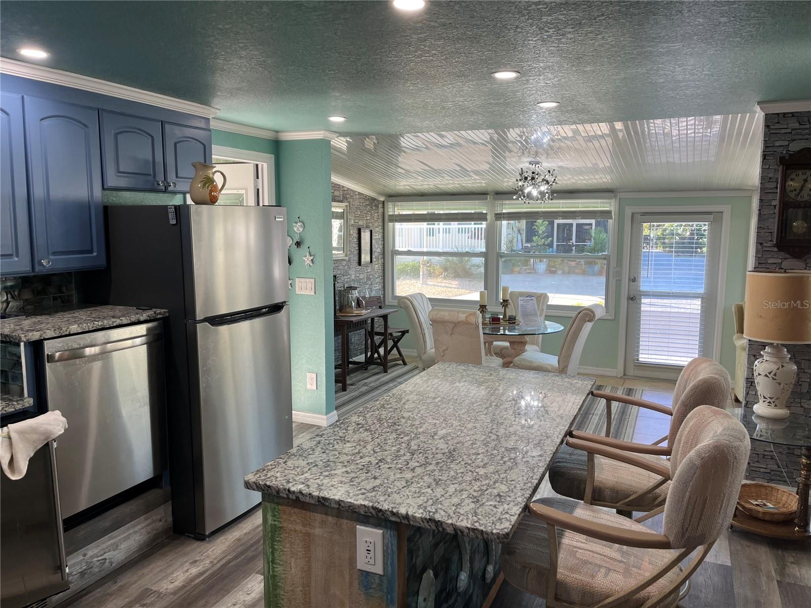 VENICE ISLE - Residential
