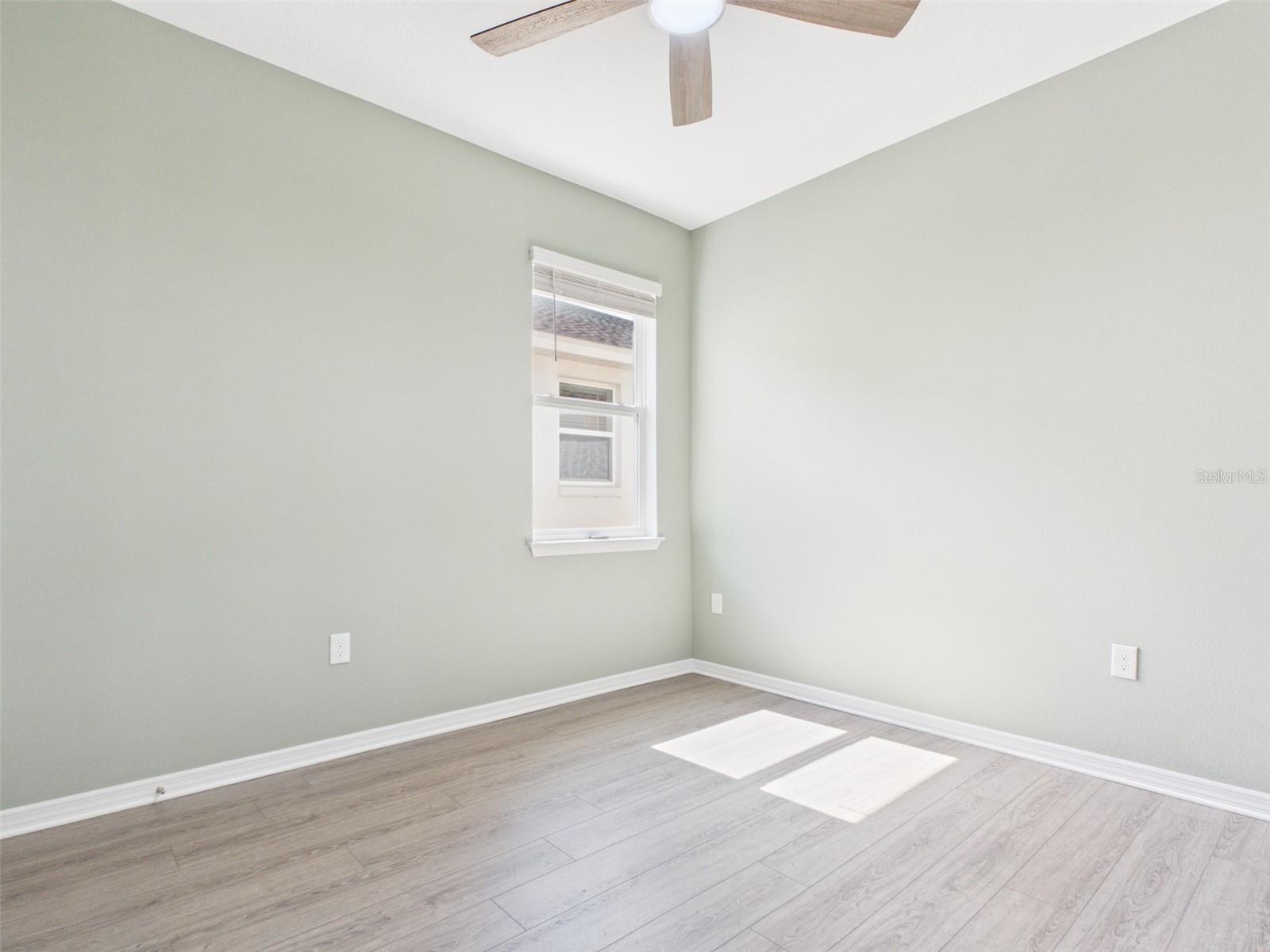 CALESA TOWNSHIP ROAN HILLS PH - Residential