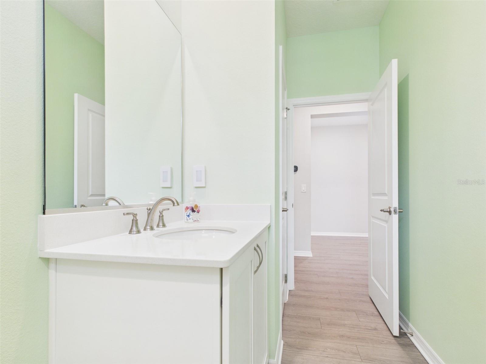 CALESA TOWNSHIP ROAN HILLS PH - Residential