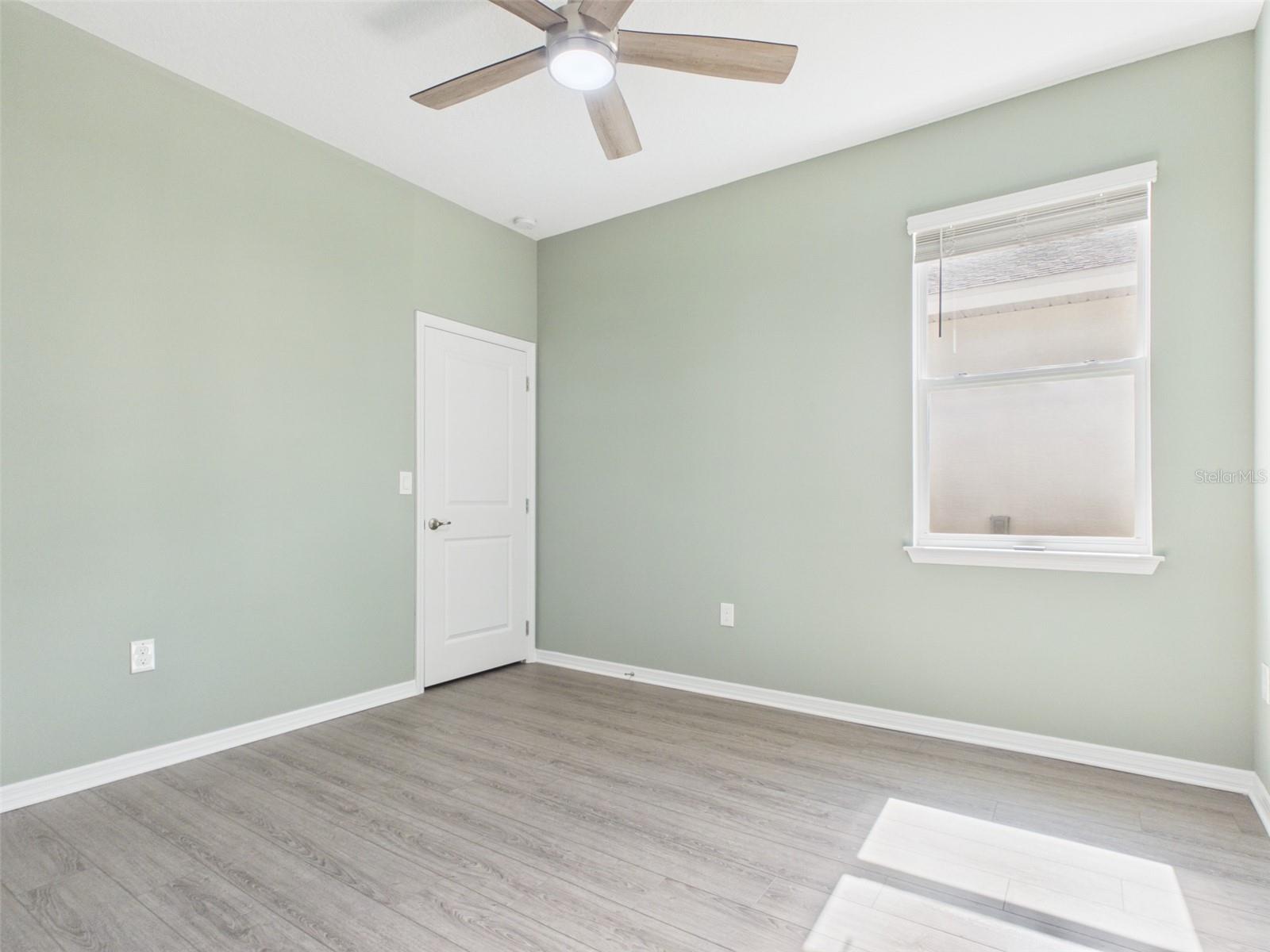 CALESA TOWNSHIP ROAN HILLS PH - Residential
