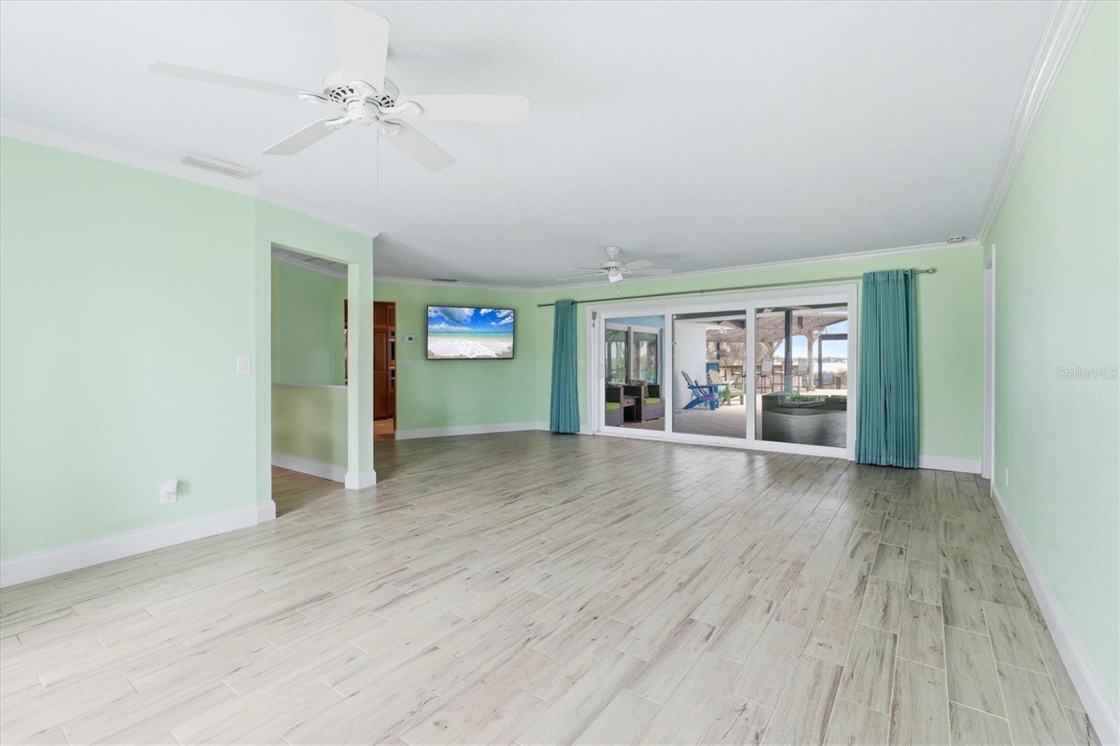 ACREAGE & UNREC - Residential