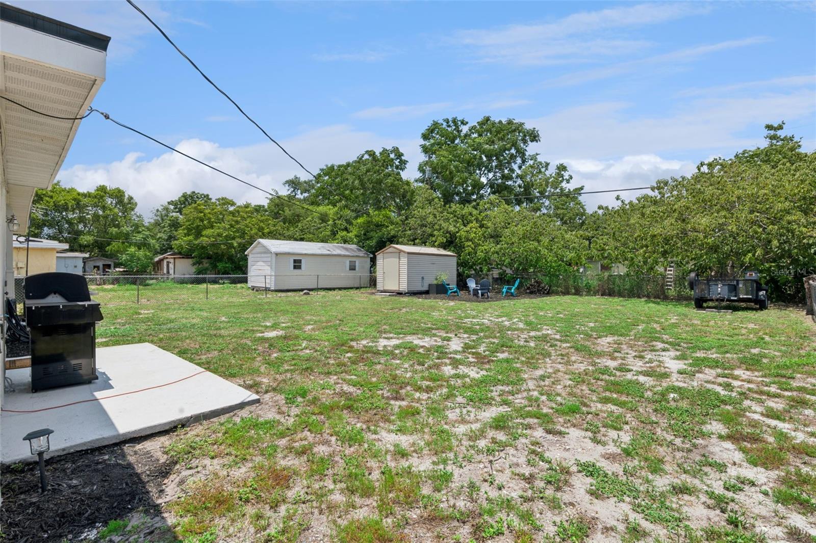 PEACH LAKE MANOR - Residential