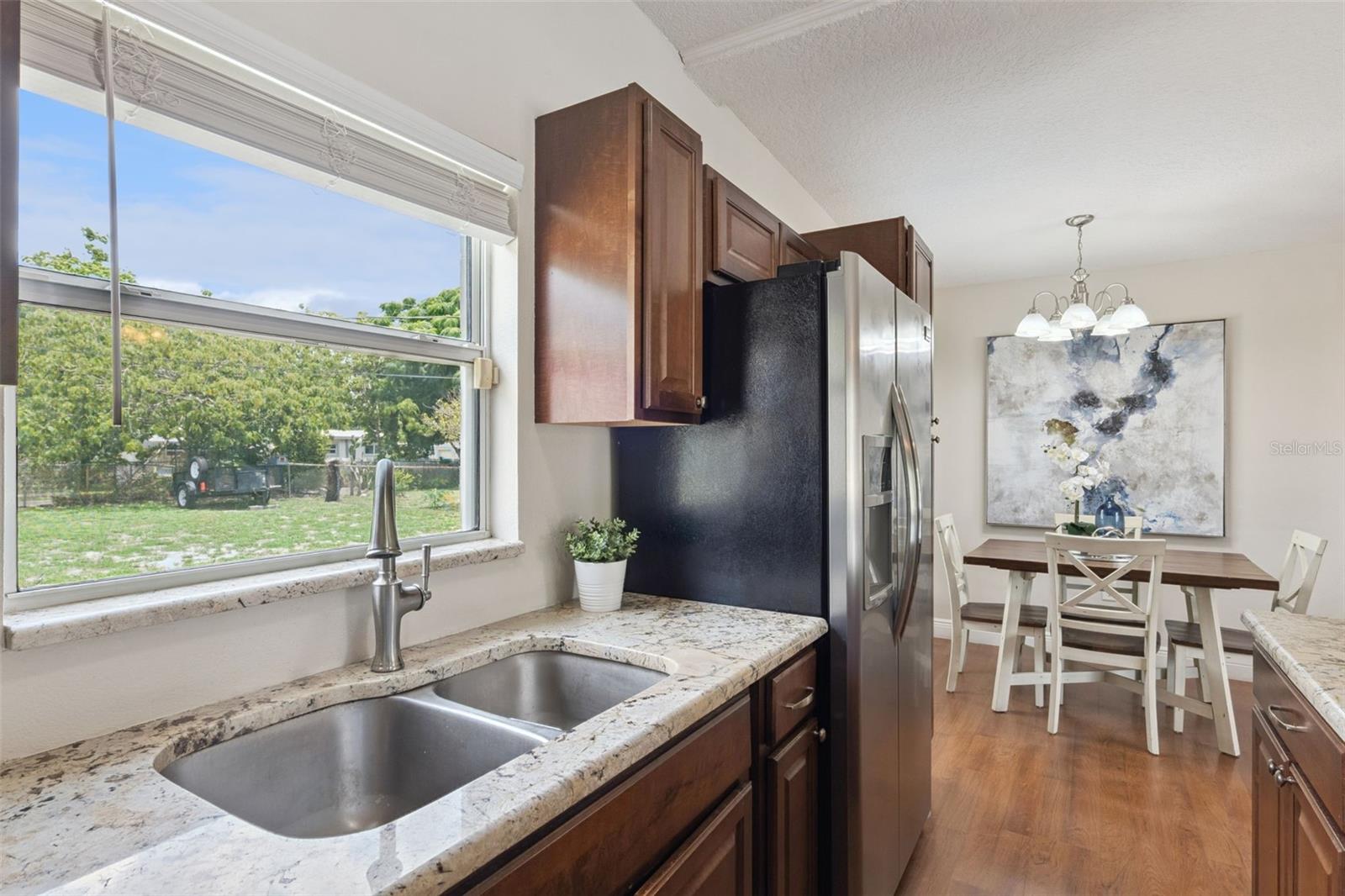 PEACH LAKE MANOR - Residential