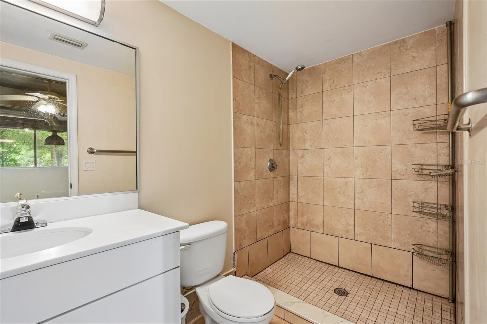LOFTS OASIS CONDO - Residential