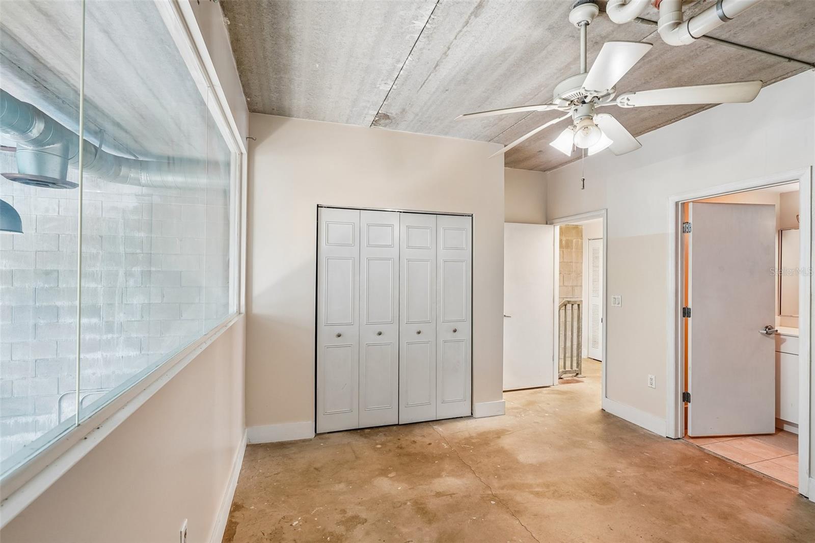 LOFTS OASIS CONDO - Residential