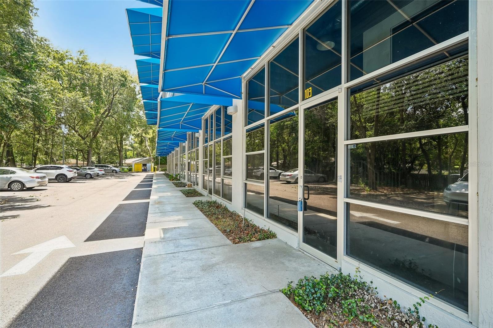 LOFTS OASIS CONDO - Residential
