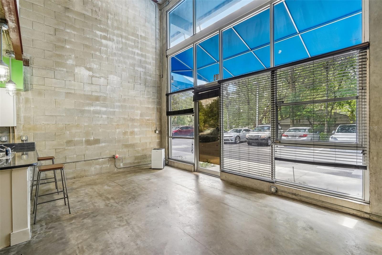 LOFTS OASIS CONDO - Residential