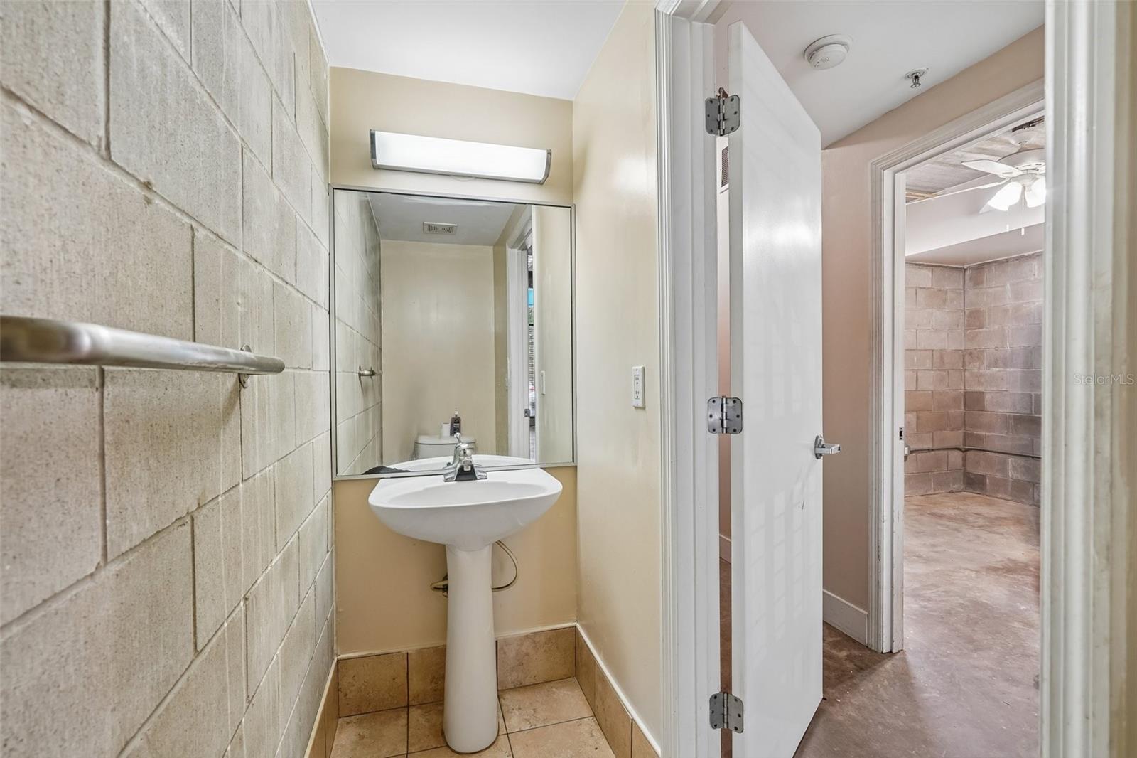 LOFTS OASIS CONDO - Residential