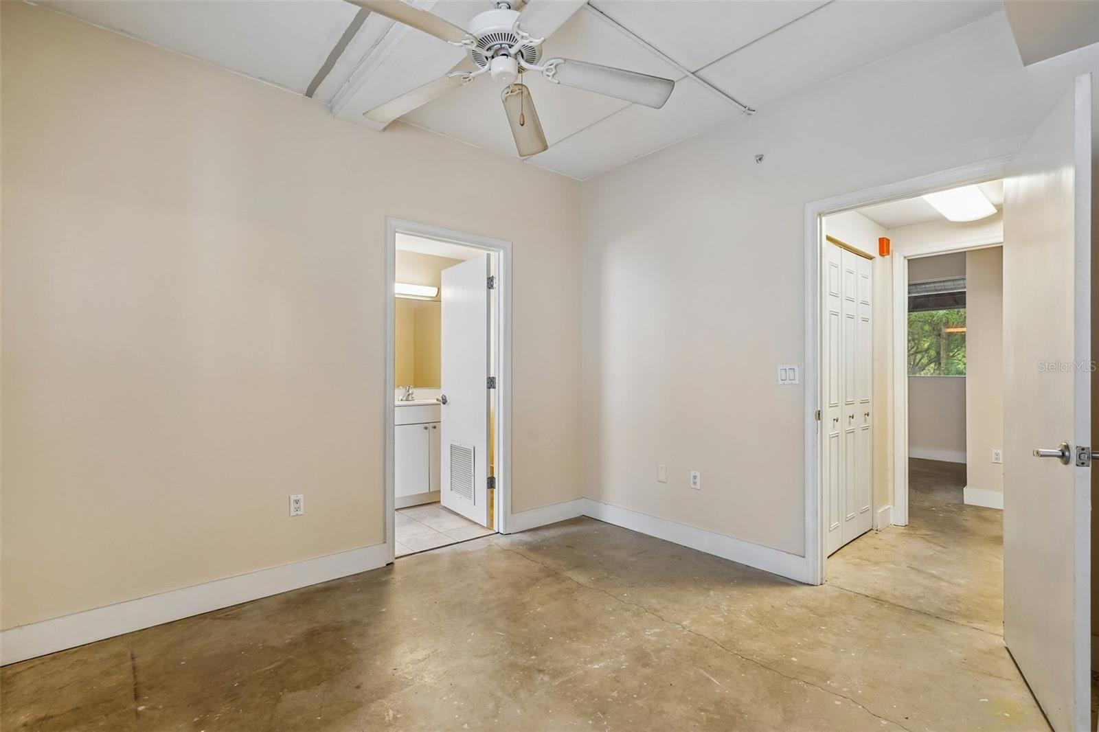LOFTS OASIS CONDO - Residential