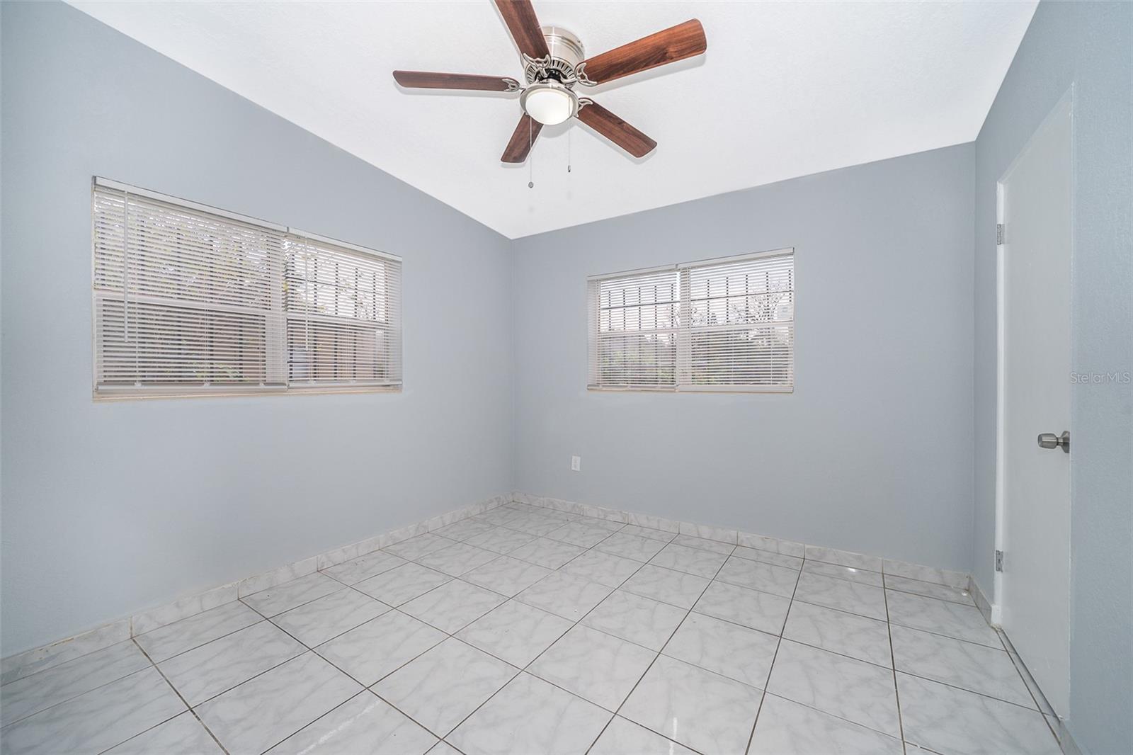 LAKE LAWNE SHORES ADD 02 - Residential Lease