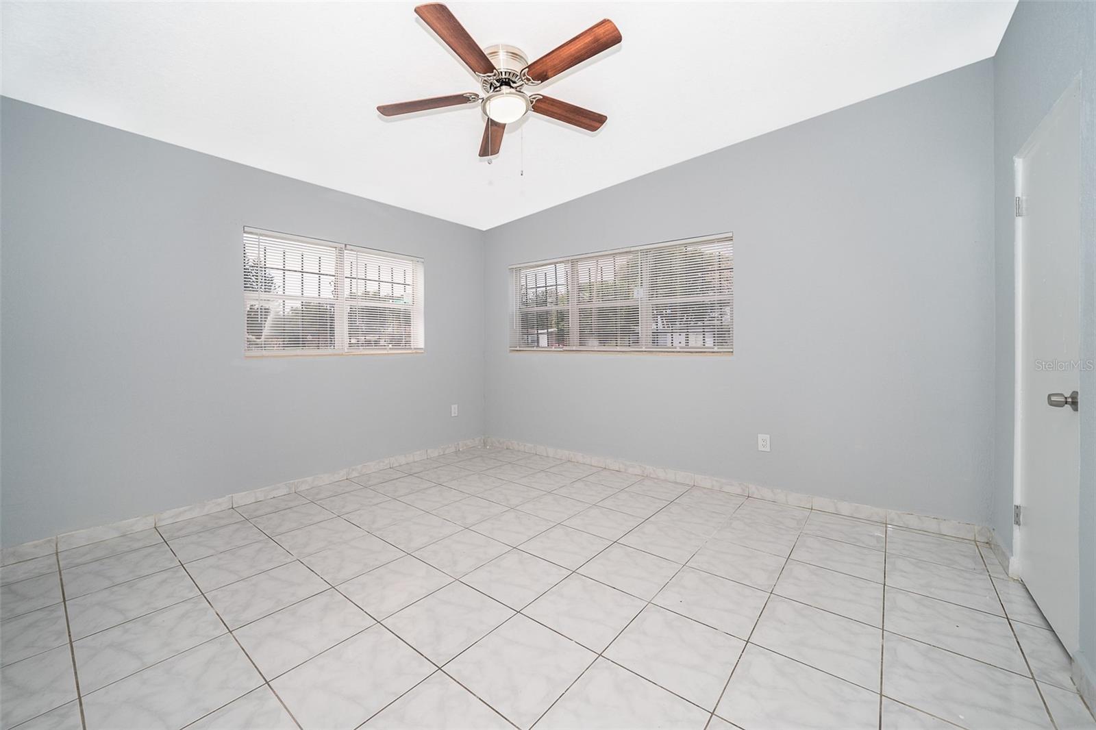 LAKE LAWNE SHORES ADD 02 - Residential Lease