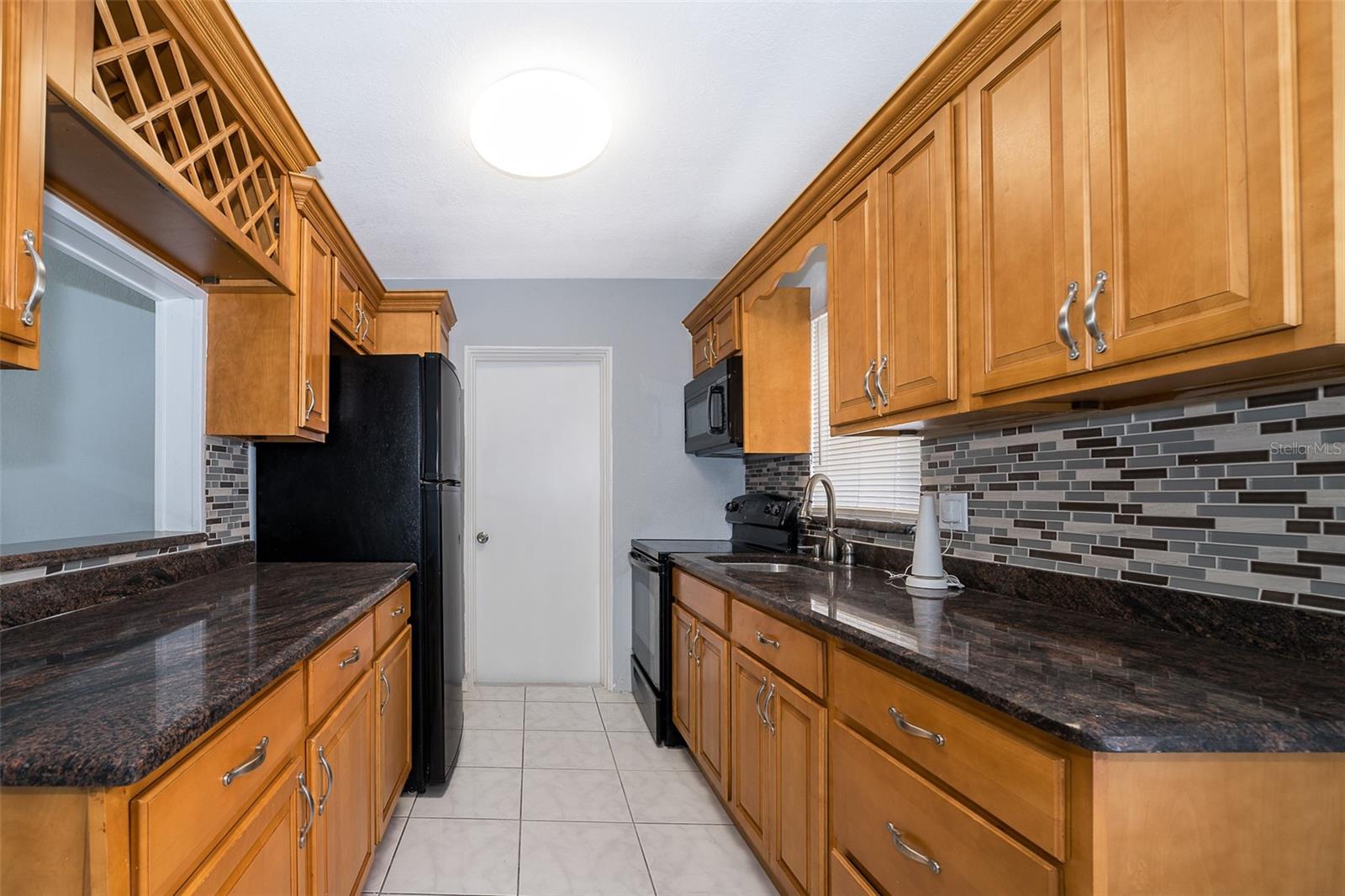 LAKE LAWNE SHORES ADD 02 - Residential Lease