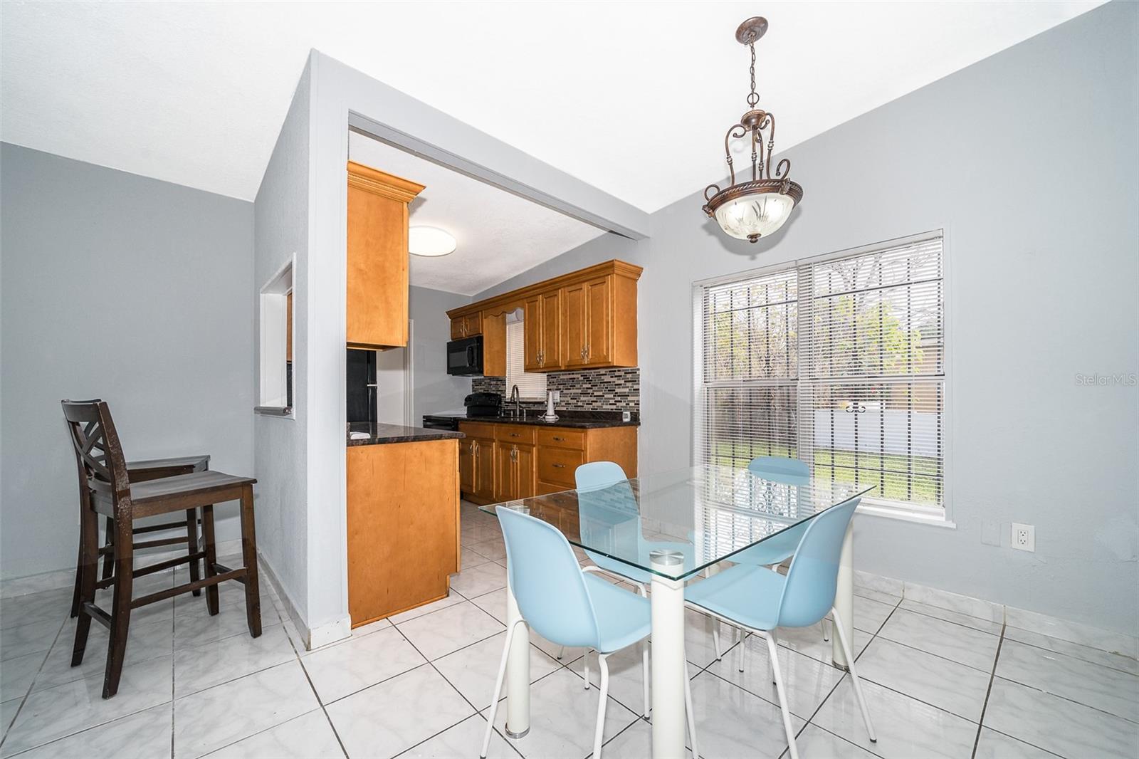 LAKE LAWNE SHORES ADD 02 - Residential Lease