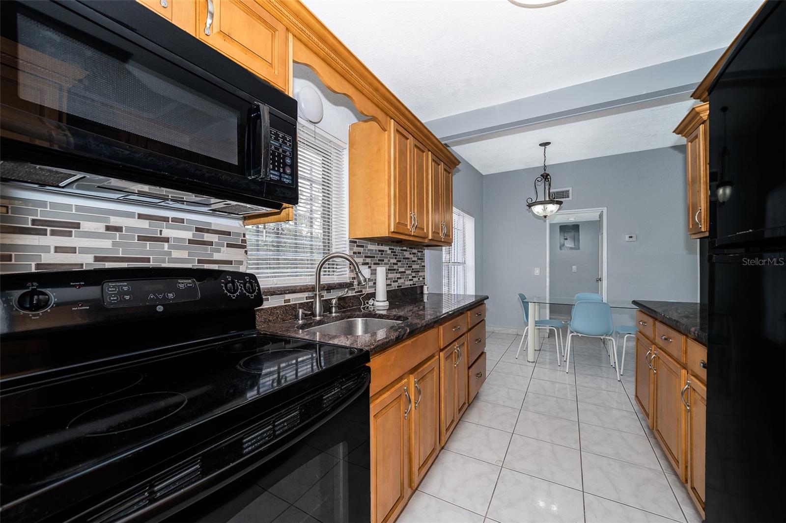 LAKE LAWNE SHORES ADD 02 - Residential Lease