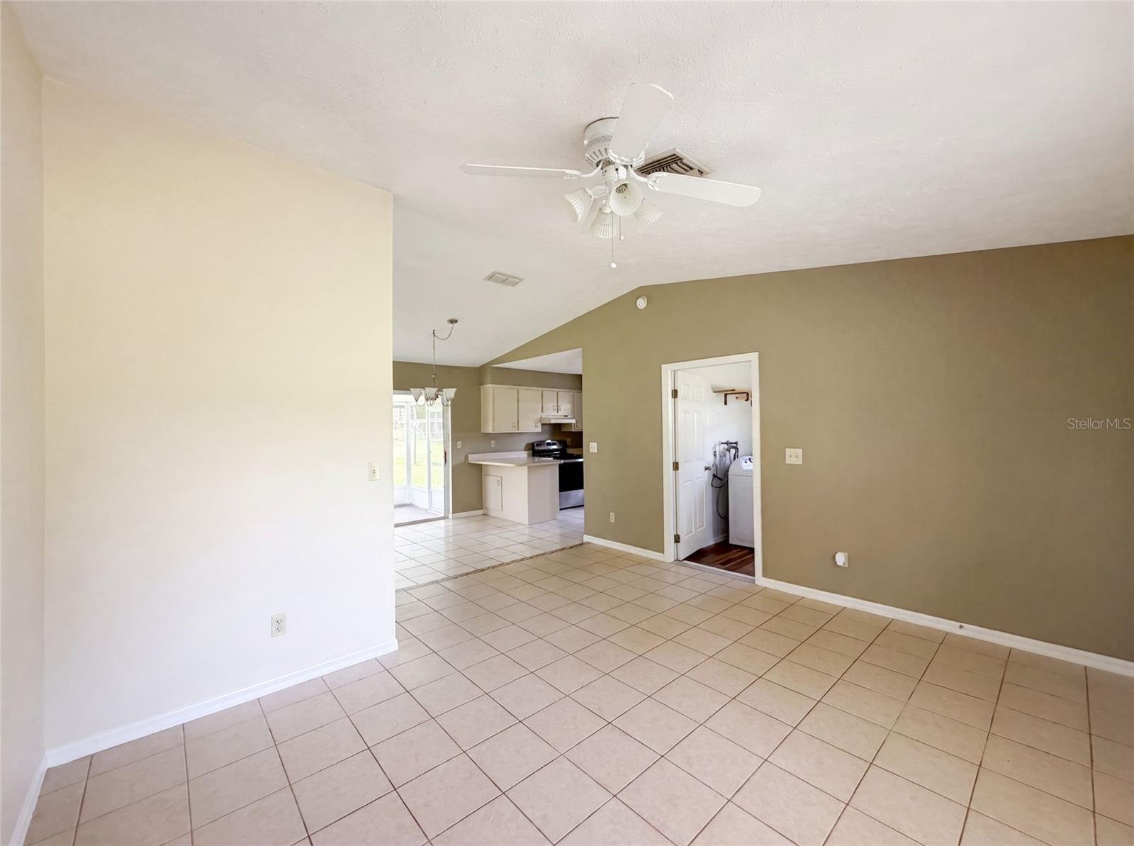 RAINBOW LAKES ESTATE - Residential